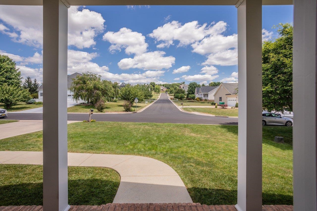 301 BARTLEY ST, DAYTON, Virginia 22821, 5 Bedrooms Bedrooms, ,3 BathroomsBathrooms,Residential,5 BEDROOM, 3 BATH ONE-LEVEL HOME W/ FULL WALK-OUT ,301 BARTLEY ST,678980 MLS # 678980