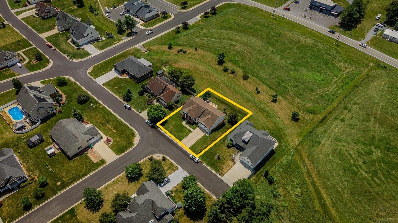 301 BARTLEY ST, DAYTON, Virginia 22821, 5 Bedrooms Bedrooms, ,3 BathroomsBathrooms,Residential,5 BEDROOM, 3 BATH ONE-LEVEL HOME W/ FULL WALK-OUT ,301 BARTLEY ST,678980 MLS # 678980