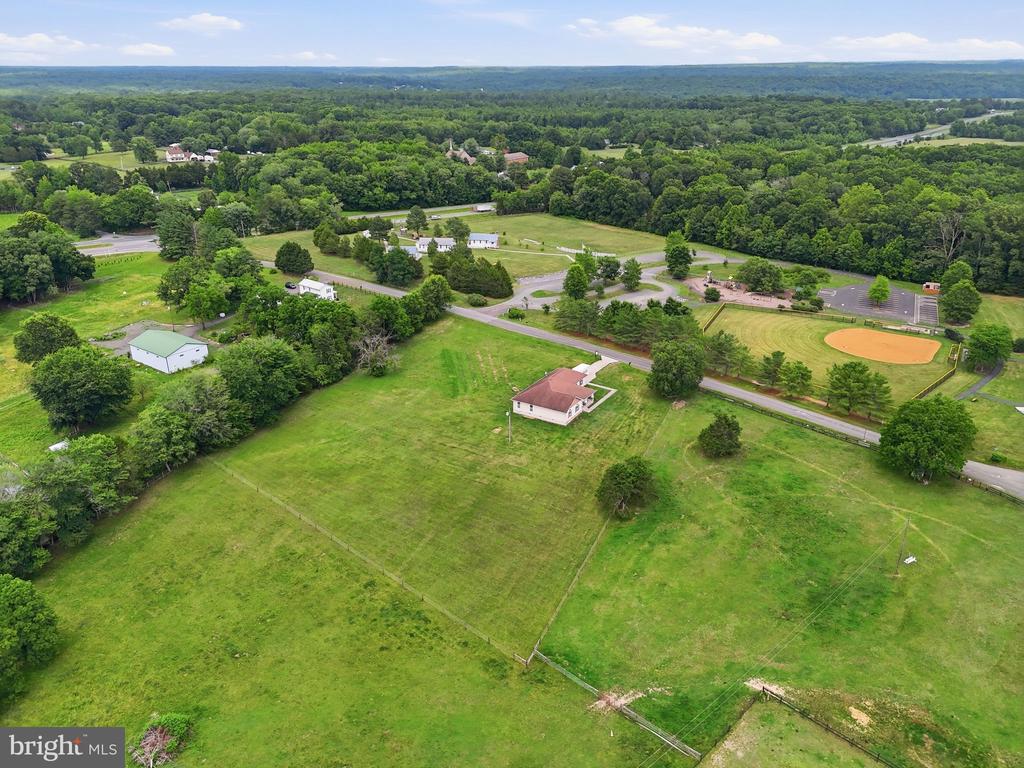 3472 ROCK RUN RD, GOLDVEIN, Virginia 22720, 3 Bedrooms Bedrooms, ,2 BathroomsBathrooms,Residential,3472 ROCK RUN RD,VAFQ2022650 MLS # VAFQ2022650