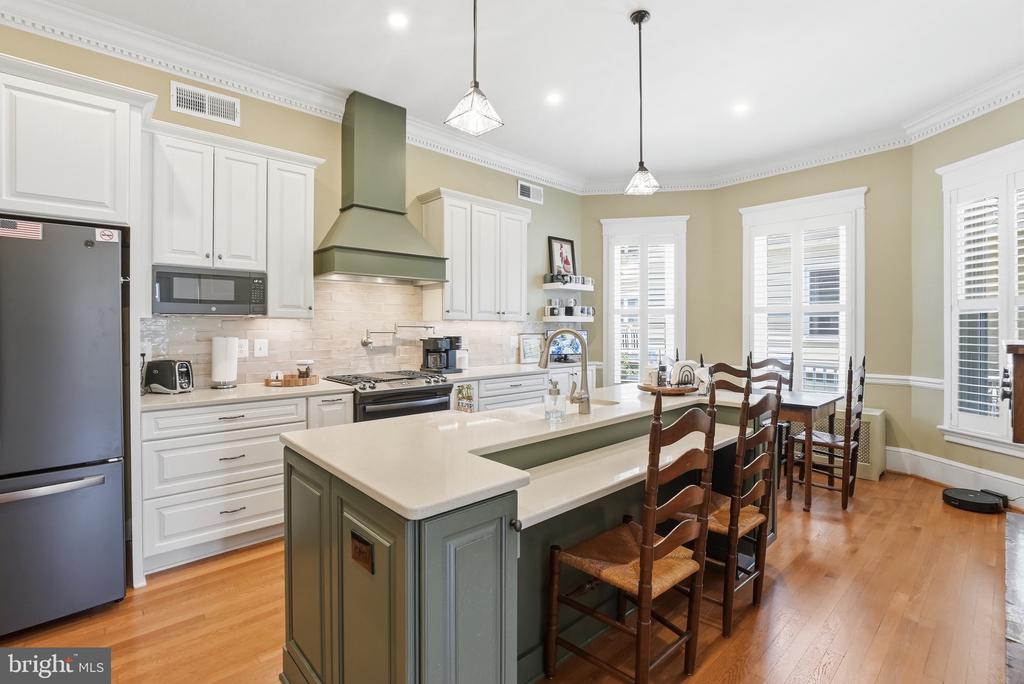 406 MACOY AVE, CULPEPER, Virginia 22701, 6 Bedrooms Bedrooms, ,3 BathroomsBathrooms,Residential,406 MACOY AVE,VACU2014164 MLS # VACU2014164 406 MACOY AVE, CULPEPER, Virginia 22701, 6 Bedrooms Bedrooms, ,3 BathroomsBathrooms,Residential,406 MACOY AVE,VACU2014164 MLS # VACU2014164