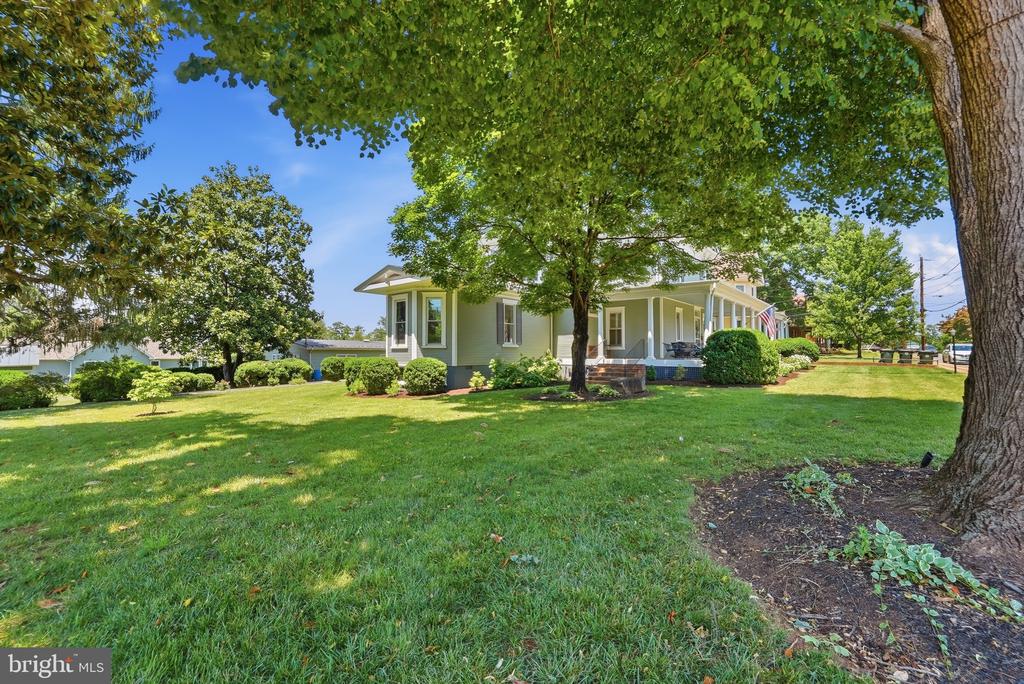 406 MACOY AVE, CULPEPER, Virginia 22701, 6 Bedrooms Bedrooms, ,3 BathroomsBathrooms,Residential,406 MACOY AVE,VACU2014164 MLS # VACU2014164 406 MACOY AVE, CULPEPER, Virginia 22701, 6 Bedrooms Bedrooms, ,3 BathroomsBathrooms,Residential,406 MACOY AVE,VACU2014164 MLS # VACU2014164