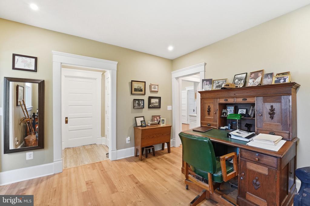 406 MACOY AVE, CULPEPER, Virginia 22701, 6 Bedrooms Bedrooms, ,3 BathroomsBathrooms,Residential,406 MACOY AVE,VACU2014164 MLS # VACU2014164 406 MACOY AVE, CULPEPER, Virginia 22701, 6 Bedrooms Bedrooms, ,3 BathroomsBathrooms,Residential,406 MACOY AVE,VACU2014164 MLS # VACU2014164