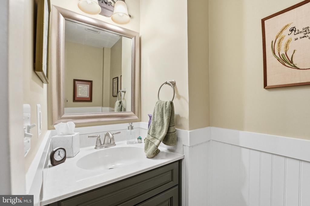 406 MACOY AVE, CULPEPER, Virginia 22701, 6 Bedrooms Bedrooms, ,3 BathroomsBathrooms,Residential,406 MACOY AVE,VACU2014164 MLS # VACU2014164 406 MACOY AVE, CULPEPER, Virginia 22701, 6 Bedrooms Bedrooms, ,3 BathroomsBathrooms,Residential,406 MACOY AVE,VACU2014164 MLS # VACU2014164