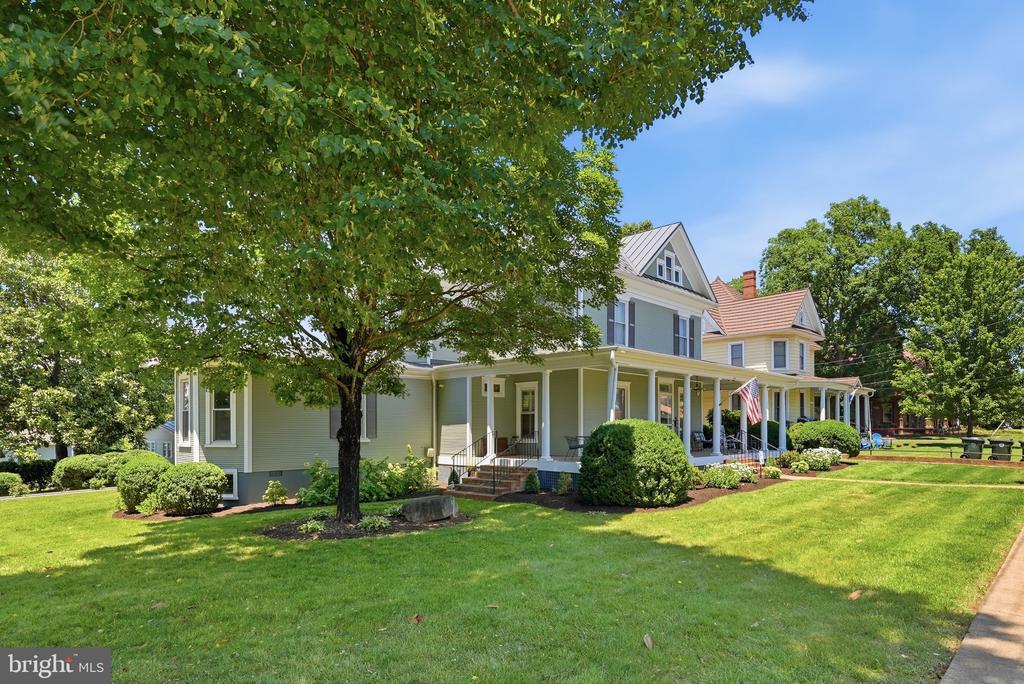 406 MACOY AVE, CULPEPER, Virginia 22701, 6 Bedrooms Bedrooms, ,3 BathroomsBathrooms,Residential,406 MACOY AVE,VACU2014164 MLS # VACU2014164 406 MACOY AVE, CULPEPER, Virginia 22701, 6 Bedrooms Bedrooms, ,3 BathroomsBathrooms,Residential,406 MACOY AVE,VACU2014164 MLS # VACU2014164