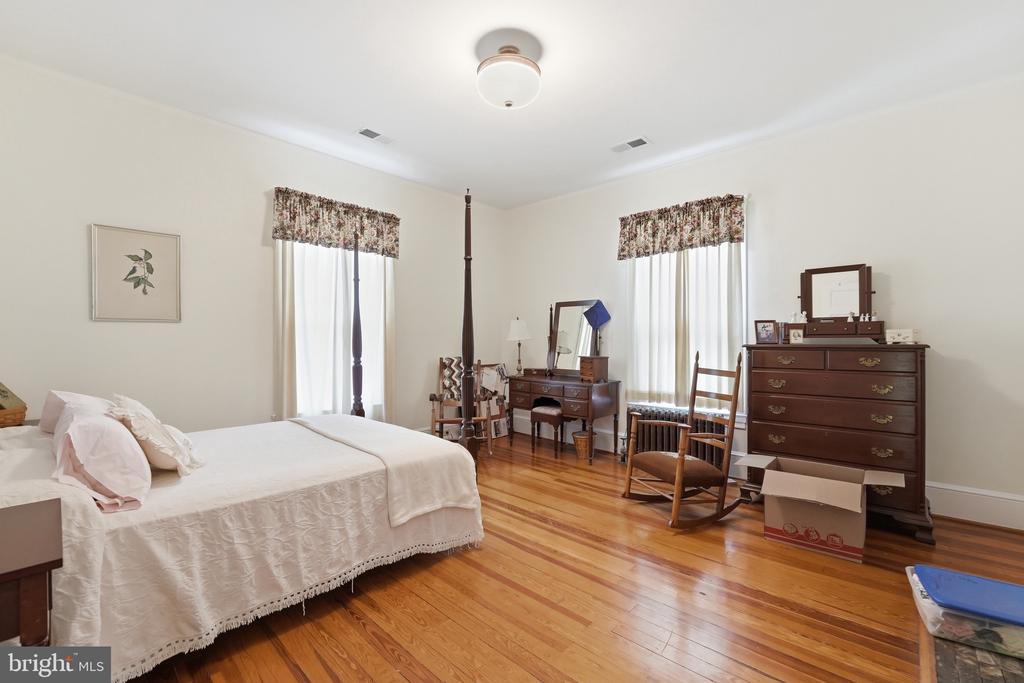 406 MACOY AVE, CULPEPER, Virginia 22701, 6 Bedrooms Bedrooms, ,3 BathroomsBathrooms,Residential,406 MACOY AVE,VACU2014164 MLS # VACU2014164 406 MACOY AVE, CULPEPER, Virginia 22701, 6 Bedrooms Bedrooms, ,3 BathroomsBathrooms,Residential,406 MACOY AVE,VACU2014164 MLS # VACU2014164