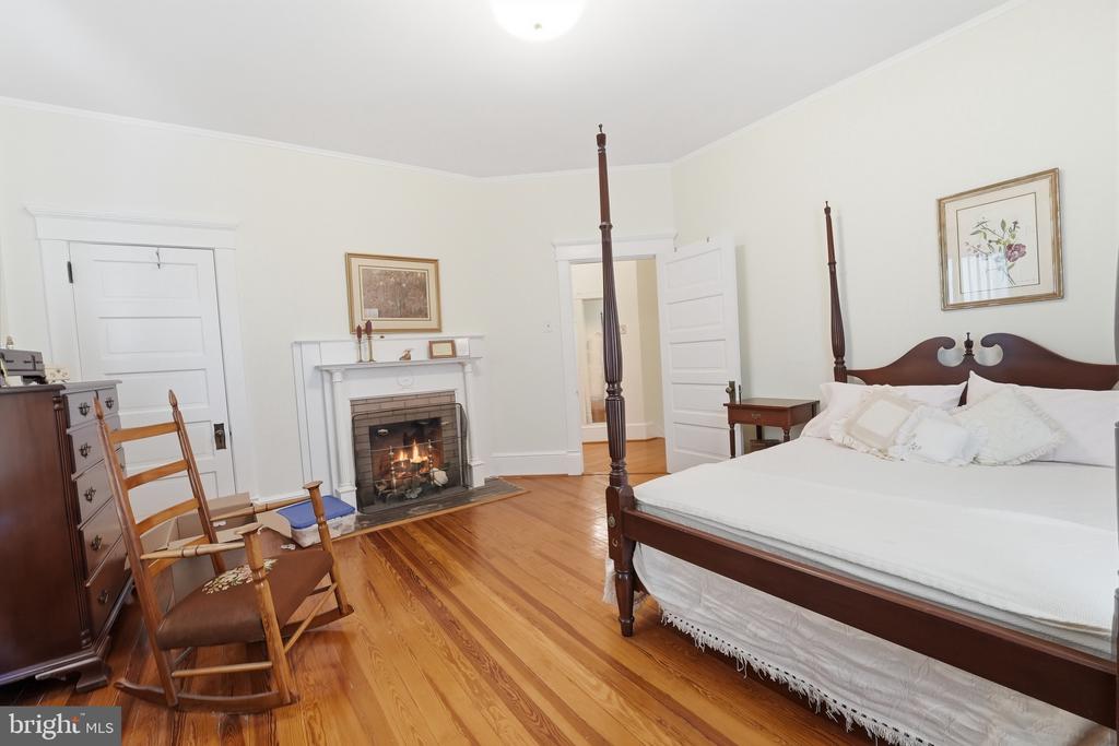 406 MACOY AVE, CULPEPER, Virginia 22701, 6 Bedrooms Bedrooms, ,3 BathroomsBathrooms,Residential,406 MACOY AVE,VACU2014164 MLS # VACU2014164 406 MACOY AVE, CULPEPER, Virginia 22701, 6 Bedrooms Bedrooms, ,3 BathroomsBathrooms,Residential,406 MACOY AVE,VACU2014164 MLS # VACU2014164