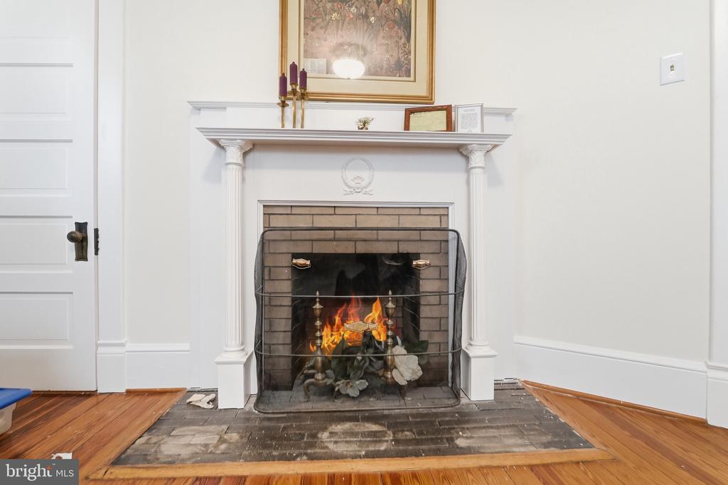 406 MACOY AVE, CULPEPER, Virginia 22701, 6 Bedrooms Bedrooms, ,3 BathroomsBathrooms,Residential,406 MACOY AVE,VACU2014164 MLS # VACU2014164 406 MACOY AVE, CULPEPER, Virginia 22701, 6 Bedrooms Bedrooms, ,3 BathroomsBathrooms,Residential,406 MACOY AVE,VACU2014164 MLS # VACU2014164