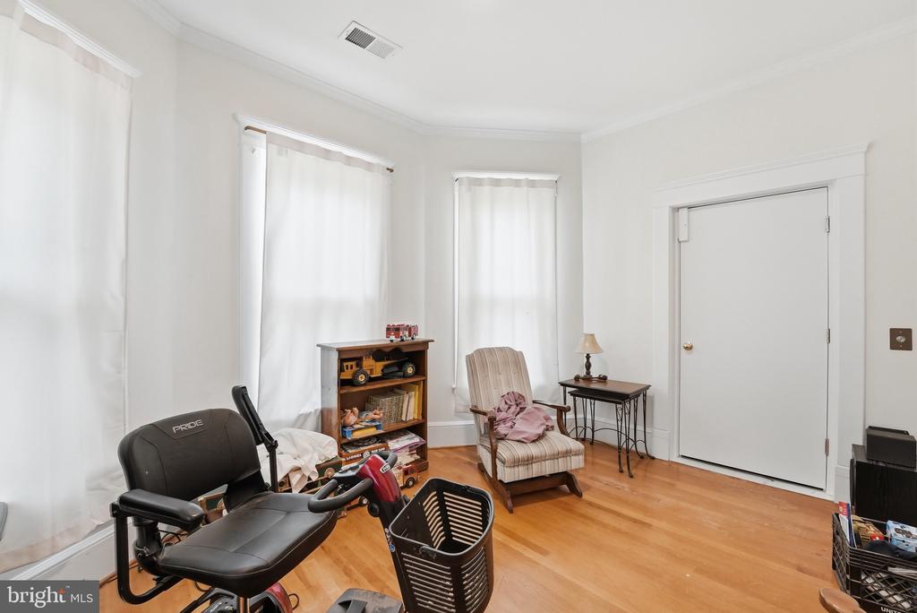 406 MACOY AVE, CULPEPER, Virginia 22701, 6 Bedrooms Bedrooms, ,3 BathroomsBathrooms,Residential,406 MACOY AVE,VACU2014164 MLS # VACU2014164 406 MACOY AVE, CULPEPER, Virginia 22701, 6 Bedrooms Bedrooms, ,3 BathroomsBathrooms,Residential,406 MACOY AVE,VACU2014164 MLS # VACU2014164