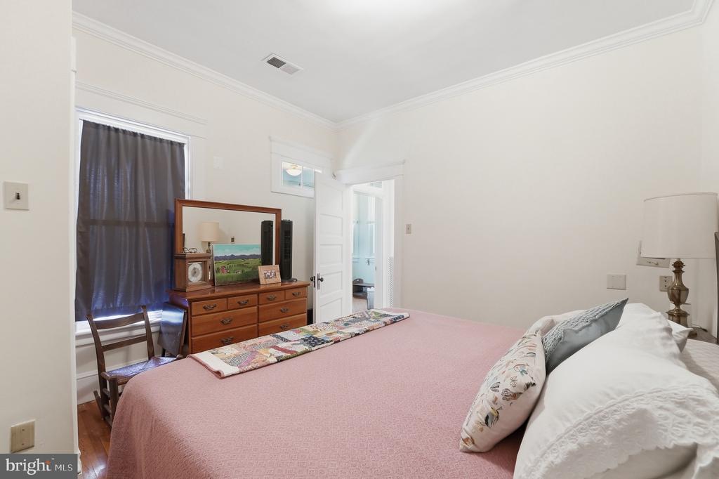406 MACOY AVE, CULPEPER, Virginia 22701, 6 Bedrooms Bedrooms, ,3 BathroomsBathrooms,Residential,406 MACOY AVE,VACU2014164 MLS # VACU2014164 406 MACOY AVE, CULPEPER, Virginia 22701, 6 Bedrooms Bedrooms, ,3 BathroomsBathrooms,Residential,406 MACOY AVE,VACU2014164 MLS # VACU2014164