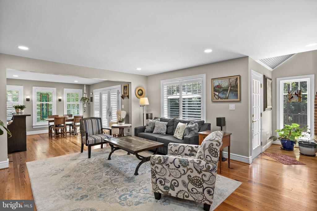 7409 RIVER RD, FREDERICKSBURG, Virginia 22407, 8 Bedrooms Bedrooms, ,4 BathroomsBathrooms,Residential,7409 RIVER RD,VASP2043054 MLS # VASP2043054