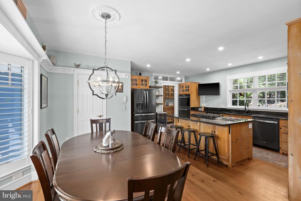7409 RIVER RD, FREDERICKSBURG, Virginia 22407, 8 Bedrooms Bedrooms, ,4 BathroomsBathrooms,Residential,7409 RIVER RD,VASP2043054 MLS # VASP2043054