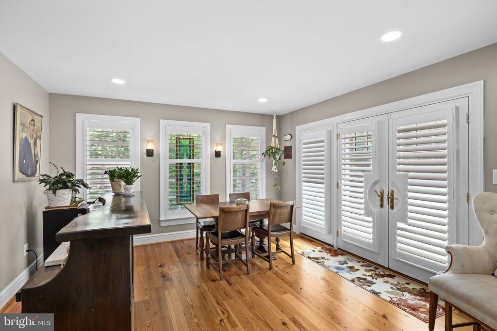 7409 RIVER RD, FREDERICKSBURG, Virginia 22407, 8 Bedrooms Bedrooms, ,4 BathroomsBathrooms,Residential,7409 RIVER RD,VASP2043054 MLS # VASP2043054