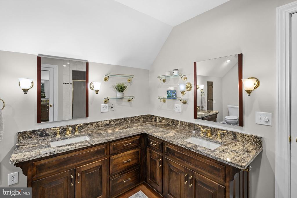 7409 RIVER RD, FREDERICKSBURG, Virginia 22407, 8 Bedrooms Bedrooms, ,4 BathroomsBathrooms,Residential,7409 RIVER RD,VASP2043054 MLS # VASP2043054