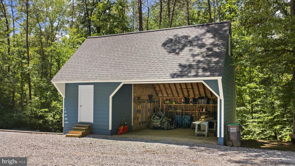 7409 RIVER RD, FREDERICKSBURG, Virginia 22407, 8 Bedrooms Bedrooms, ,4 BathroomsBathrooms,Residential,7409 RIVER RD,VASP2043054 MLS # VASP2043054
