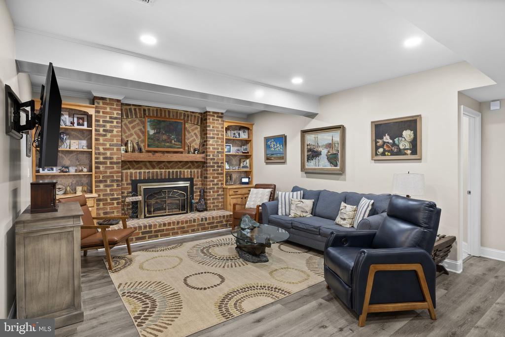 7409 RIVER RD, FREDERICKSBURG, Virginia 22407, 8 Bedrooms Bedrooms, ,4 BathroomsBathrooms,Residential,7409 RIVER RD,VASP2043054 MLS # VASP2043054