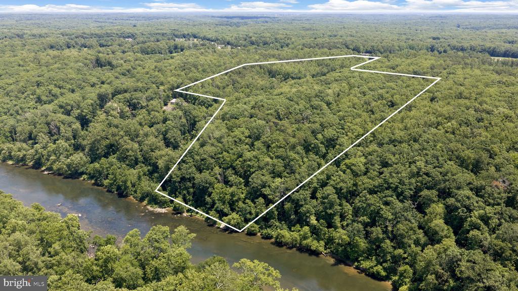 7409 RIVER RD, FREDERICKSBURG, Virginia 22407, 8 Bedrooms Bedrooms, ,4 BathroomsBathrooms,Residential,7409 RIVER RD,VASP2043054 MLS # VASP2043054