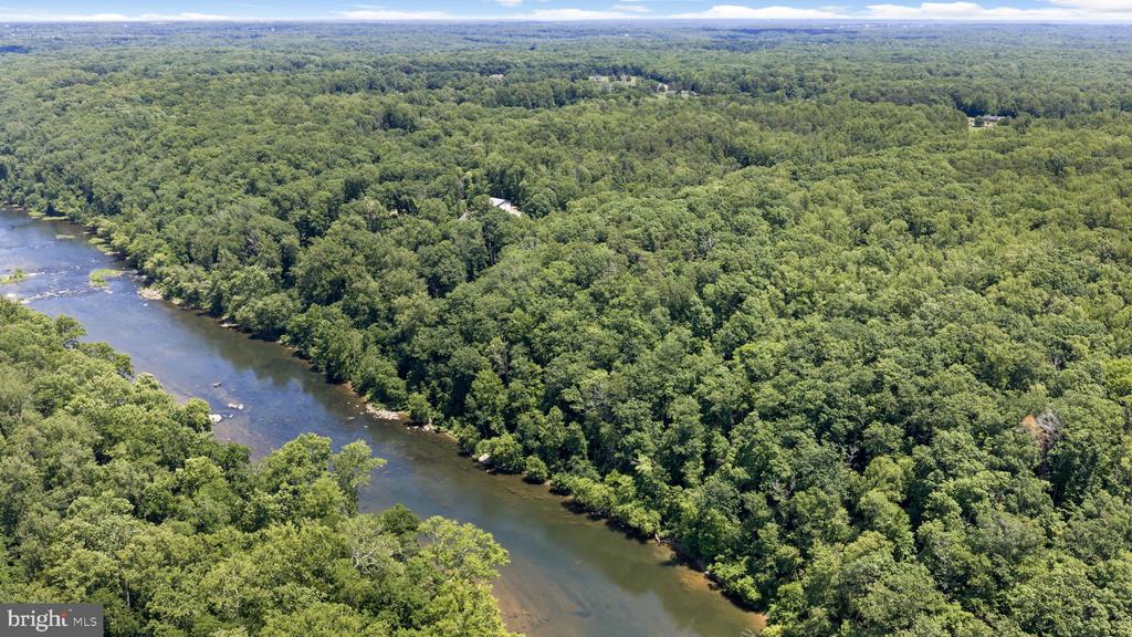 7409 RIVER RD, FREDERICKSBURG, Virginia 22407, 8 Bedrooms Bedrooms, ,4 BathroomsBathrooms,Residential,7409 RIVER RD,VASP2043054 MLS # VASP2043054