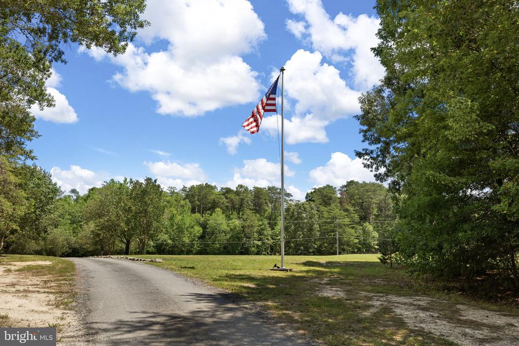 7409 RIVER RD, FREDERICKSBURG, Virginia 22407, 8 Bedrooms Bedrooms, ,4 BathroomsBathrooms,Residential,7409 RIVER RD,VASP2043054 MLS # VASP2043054