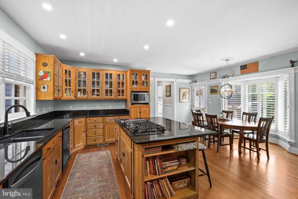 7409 RIVER RD, FREDERICKSBURG, Virginia 22407, 8 Bedrooms Bedrooms, ,4 BathroomsBathrooms,Residential,7409 RIVER RD,VASP2043054 MLS # VASP2043054