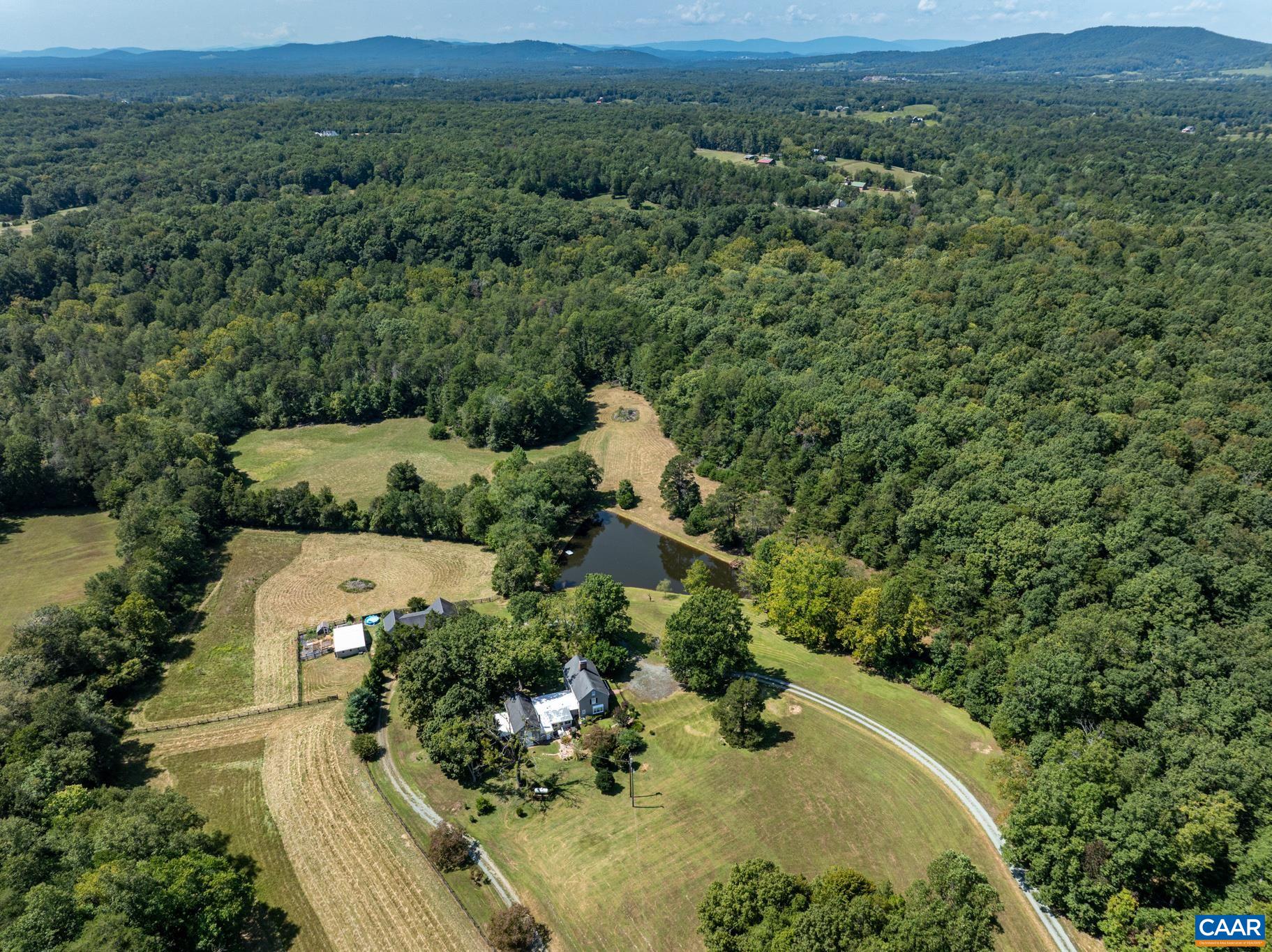 1128 BEAVERDAM RD, KESWICK, Virginia 22947, 5 Bedrooms Bedrooms, ,2 BathroomsBathrooms,Residential,Deerlodge,1128 BEAVERDAM RD,674077 MLS # 674077