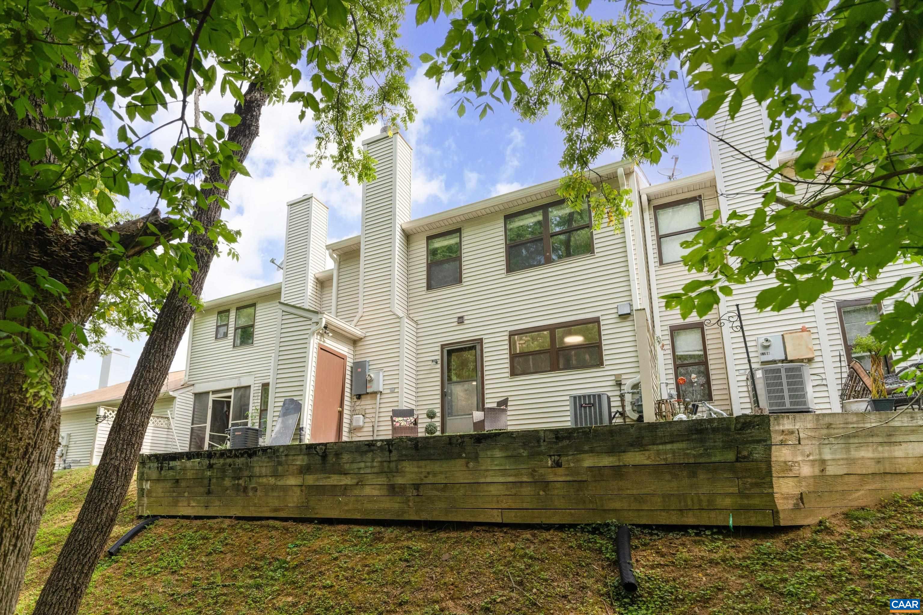 1118 MILL PARK DRIVE EXT, CHARLOTTESVILLE, Virginia 22901, 3 Bedrooms Bedrooms, ,2 BathroomsBathrooms,Residential,1118 MILL PARK DRIVE EXT,678865 MLS # 678865 1118 MILL PARK DRIVE EXT, CHARLOTTESVILLE, Virginia 22901, 3 Bedrooms Bedrooms, ,2 BathroomsBathrooms,Residential,1118 MILL PARK DRIVE EXT,678865 MLS # 678865