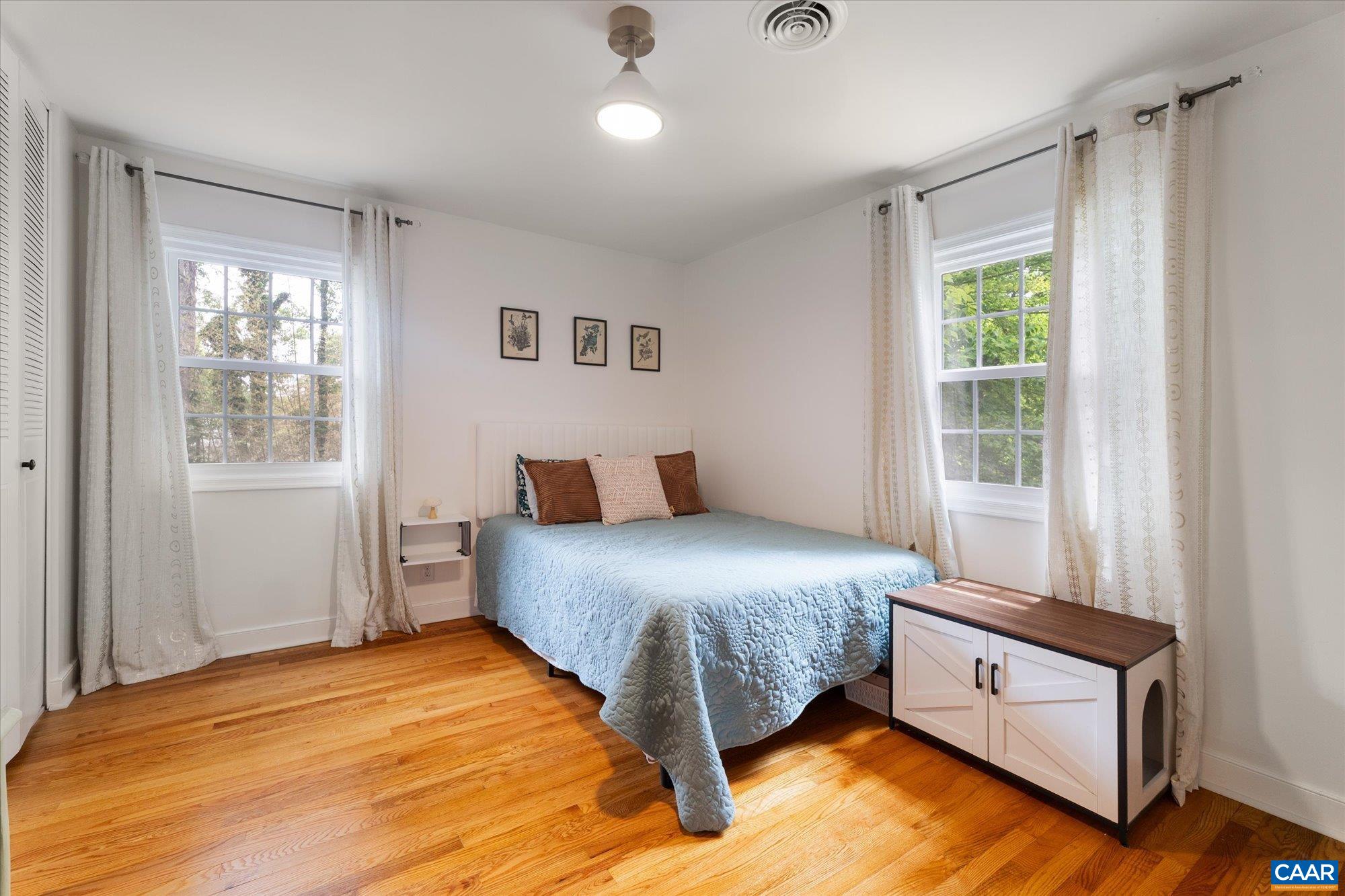 522 NOTTINGHAM RD, CHARLOTTESVILLE, Virginia 22901, 4 Bedrooms Bedrooms, ,2 BathroomsBathrooms,Residential,Beautiful Updated Westmoreland 4/2!,522 NOTTINGHAM RD,678866 MLS # 678866