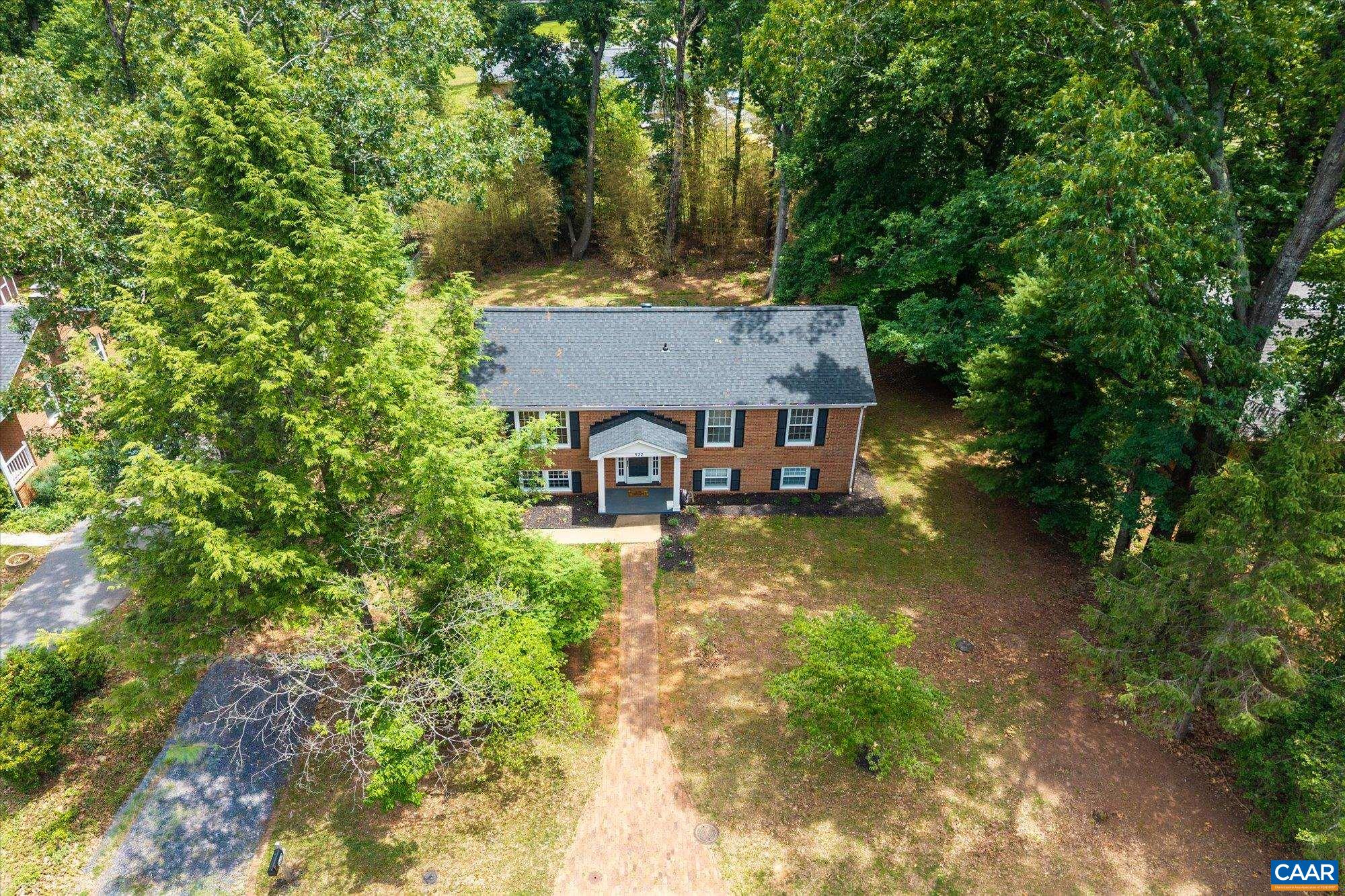 522 NOTTINGHAM RD, CHARLOTTESVILLE, Virginia 22901, 4 Bedrooms Bedrooms, ,2 BathroomsBathrooms,Residential,Beautiful Updated Westmoreland 4/2!,522 NOTTINGHAM RD,678866 MLS # 678866