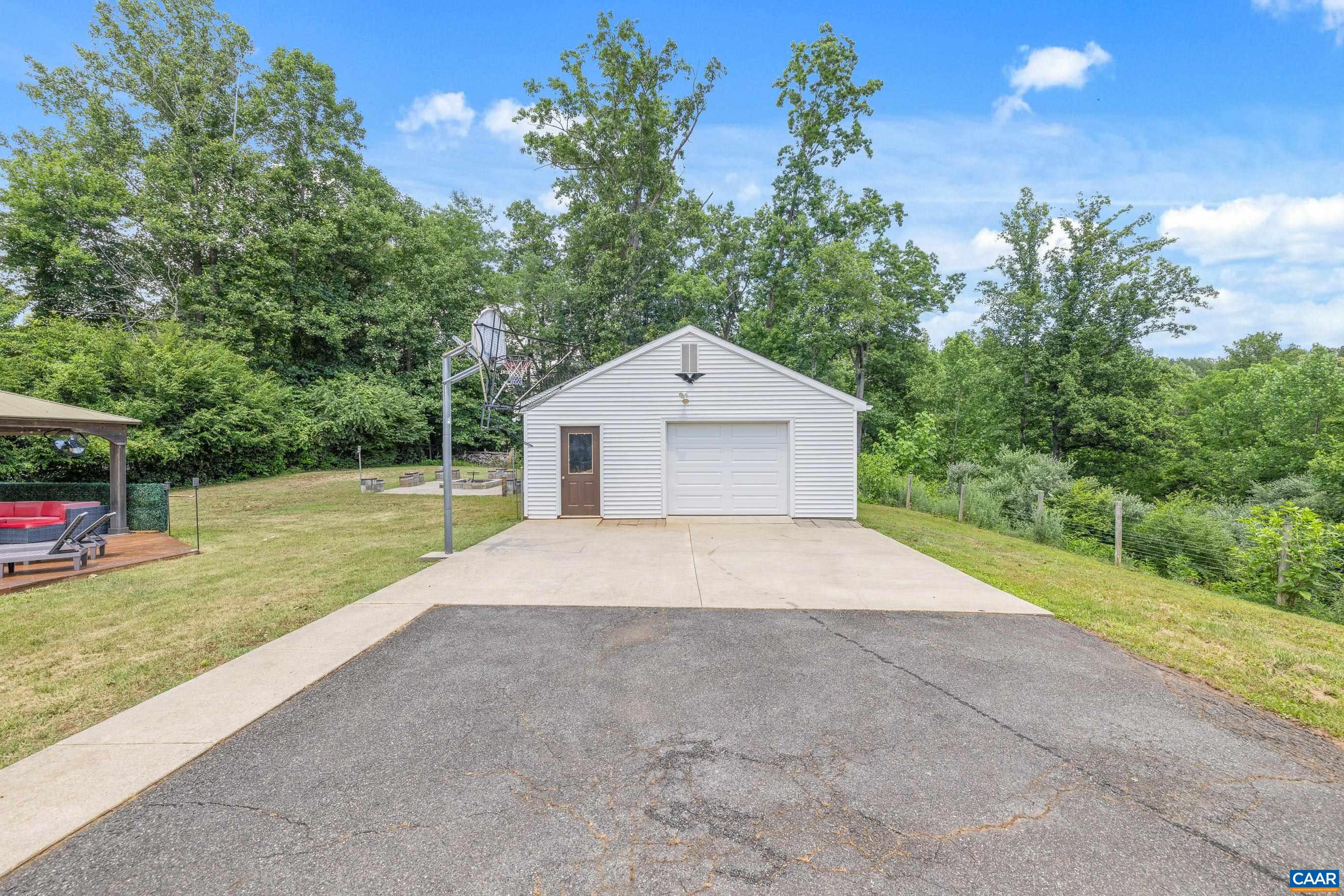 5393 AMICUS RD, RUCKERSVILLE, Virginia 22968, 4 Bedrooms Bedrooms, ,3 BathroomsBathrooms,Residential,5393 AMICUS RD,678913 MLS # 678913 5393 AMICUS RD, RUCKERSVILLE, Virginia 22968, 4 Bedrooms Bedrooms, ,3 BathroomsBathrooms,Residential,5393 AMICUS RD,678913 MLS # 678913