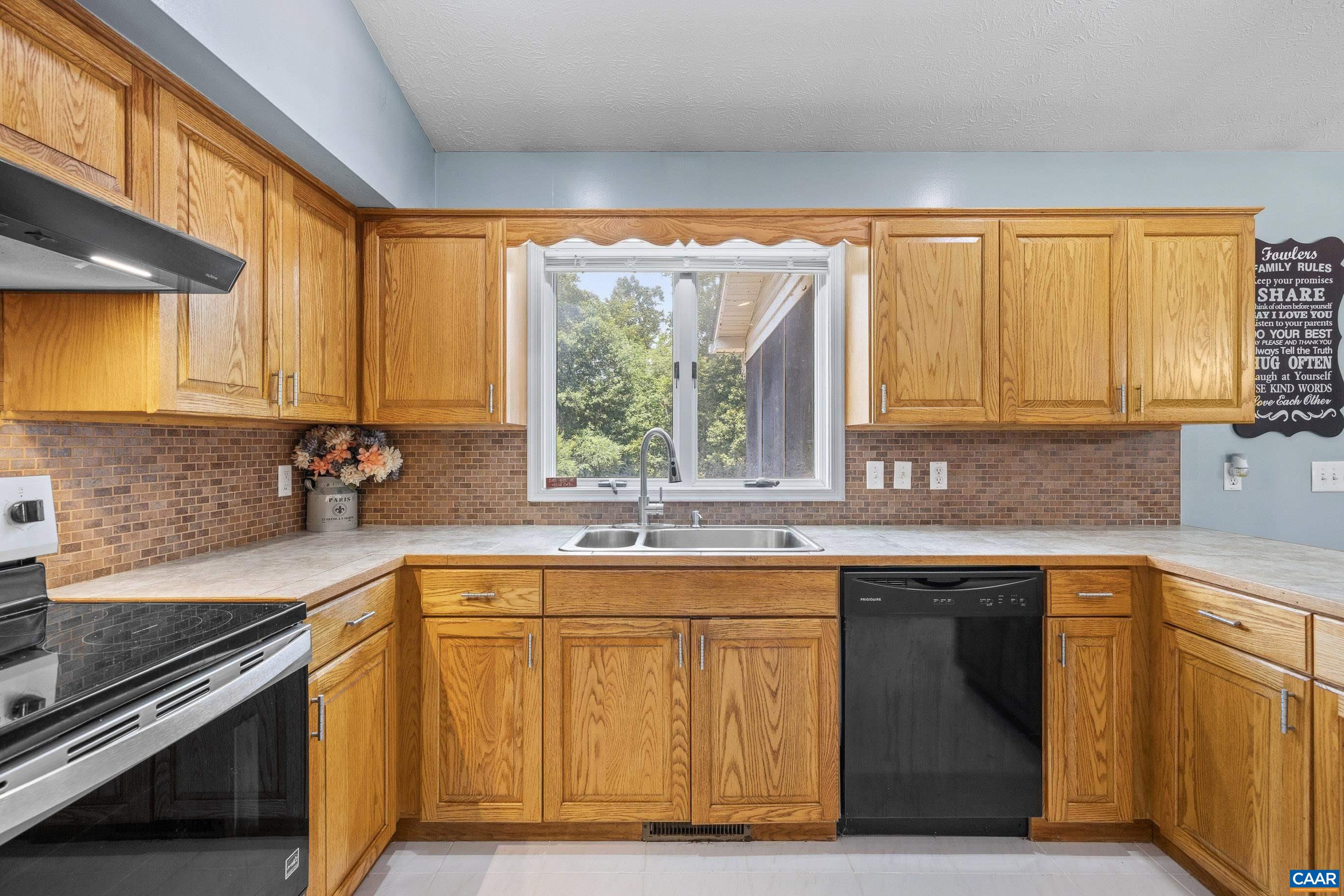 5393 AMICUS RD, RUCKERSVILLE, Virginia 22968, 4 Bedrooms Bedrooms, ,3 BathroomsBathrooms,Residential,5393 AMICUS RD,678913 MLS # 678913 5393 AMICUS RD, RUCKERSVILLE, Virginia 22968, 4 Bedrooms Bedrooms, ,3 BathroomsBathrooms,Residential,5393 AMICUS RD,678913 MLS # 678913