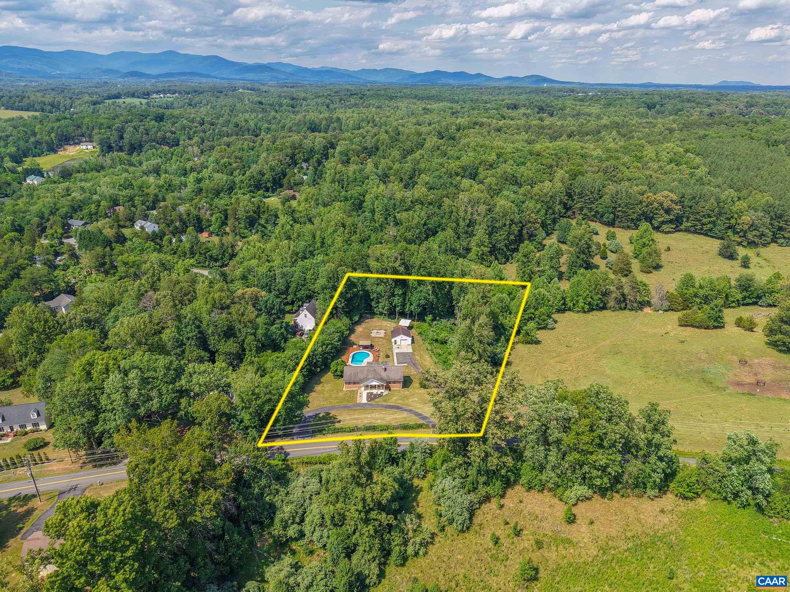 5393 AMICUS RD, RUCKERSVILLE, Virginia 22968, 4 Bedrooms Bedrooms, ,3 BathroomsBathrooms,Residential,5393 AMICUS RD,678913 MLS # 678913 5393 AMICUS RD, RUCKERSVILLE, Virginia 22968, 4 Bedrooms Bedrooms, ,3 BathroomsBathrooms,Residential,5393 AMICUS RD,678913 MLS # 678913
