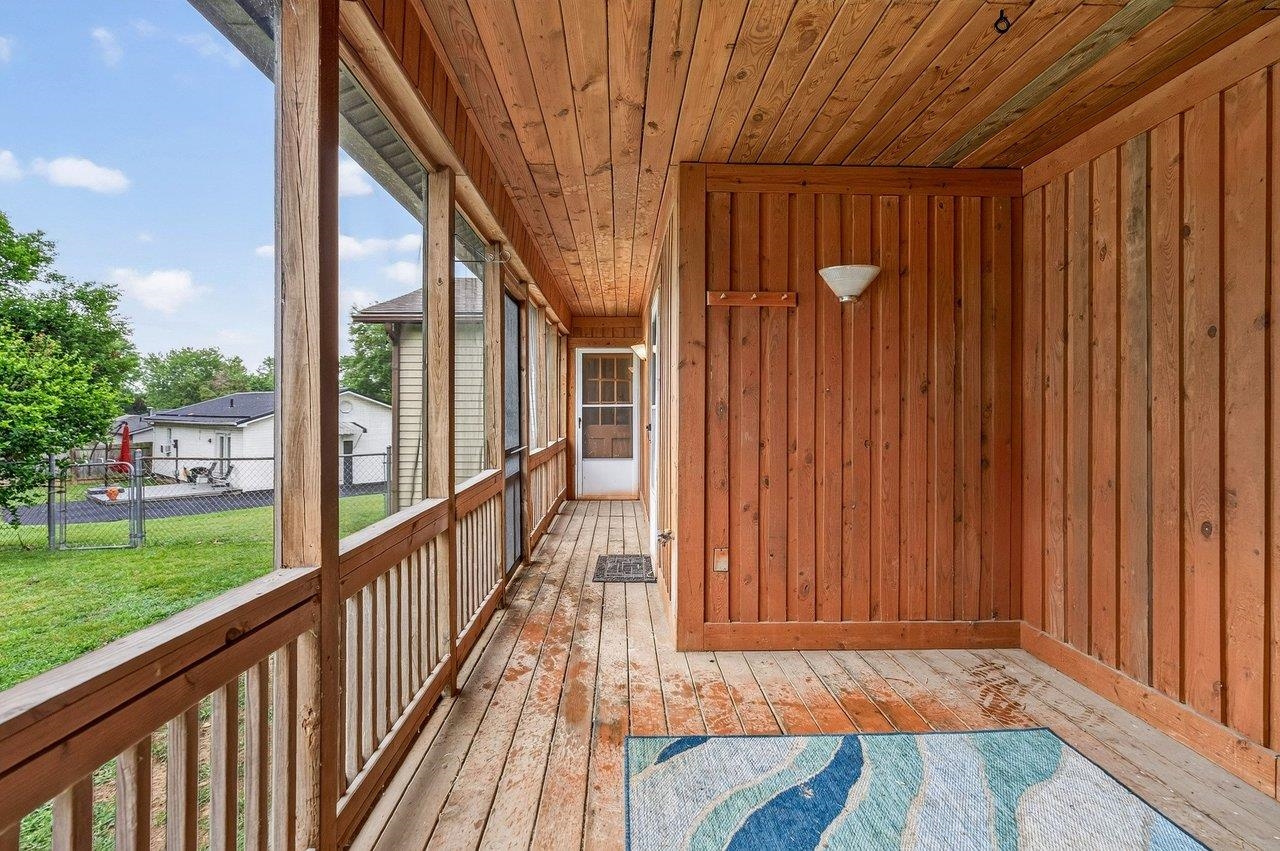 63 WESTGATE RD, VERONA, Virginia 24482, 3 Bedrooms Bedrooms, ,2 BathroomsBathrooms,Residential,63 WESTGATE RD,678985 MLS # 678985 63 WESTGATE RD, VERONA, Virginia 24482, 3 Bedrooms Bedrooms, ,2 BathroomsBathrooms,Residential,63 WESTGATE RD,678985 MLS # 678985