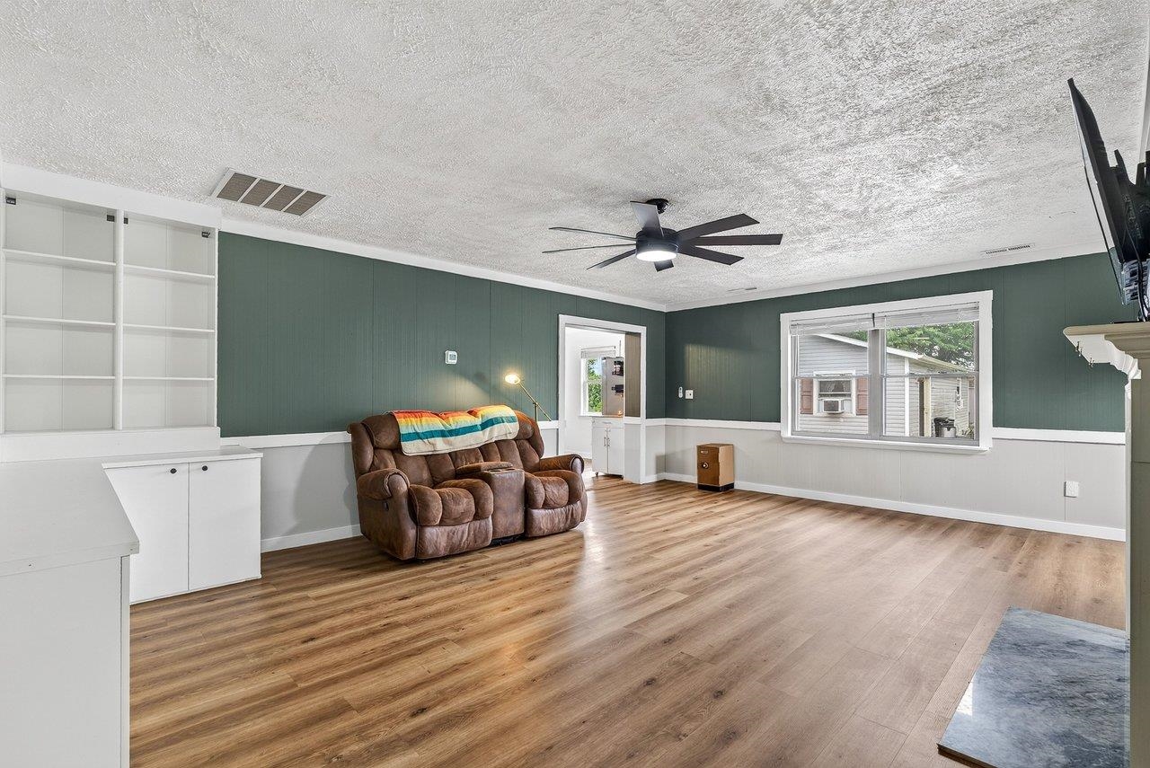 63 WESTGATE RD, VERONA, Virginia 24482, 3 Bedrooms Bedrooms, ,2 BathroomsBathrooms,Residential,63 WESTGATE RD,678985 MLS # 678985 63 WESTGATE RD, VERONA, Virginia 24482, 3 Bedrooms Bedrooms, ,2 BathroomsBathrooms,Residential,63 WESTGATE RD,678985 MLS # 678985