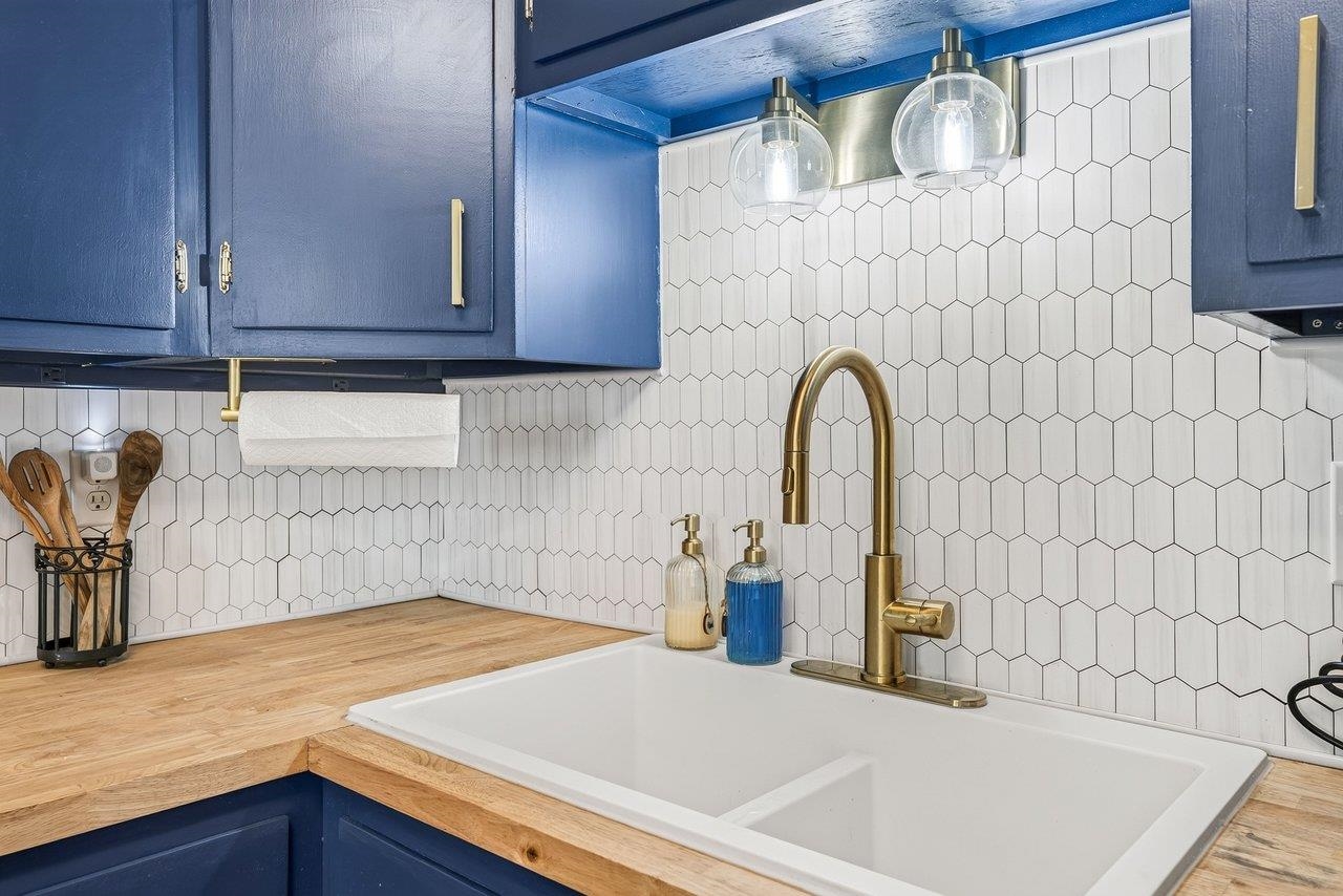 63 WESTGATE RD, VERONA, Virginia 24482, 3 Bedrooms Bedrooms, ,2 BathroomsBathrooms,Residential,63 WESTGATE RD,678985 MLS # 678985 63 WESTGATE RD, VERONA, Virginia 24482, 3 Bedrooms Bedrooms, ,2 BathroomsBathrooms,Residential,63 WESTGATE RD,678985 MLS # 678985