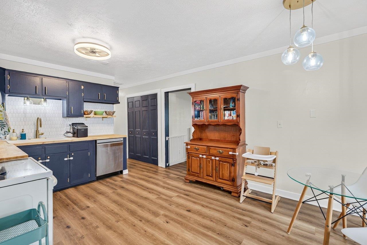 63 WESTGATE RD, VERONA, Virginia 24482, 3 Bedrooms Bedrooms, ,2 BathroomsBathrooms,Residential,63 WESTGATE RD,678985 MLS # 678985 63 WESTGATE RD, VERONA, Virginia 24482, 3 Bedrooms Bedrooms, ,2 BathroomsBathrooms,Residential,63 WESTGATE RD,678985 MLS # 678985