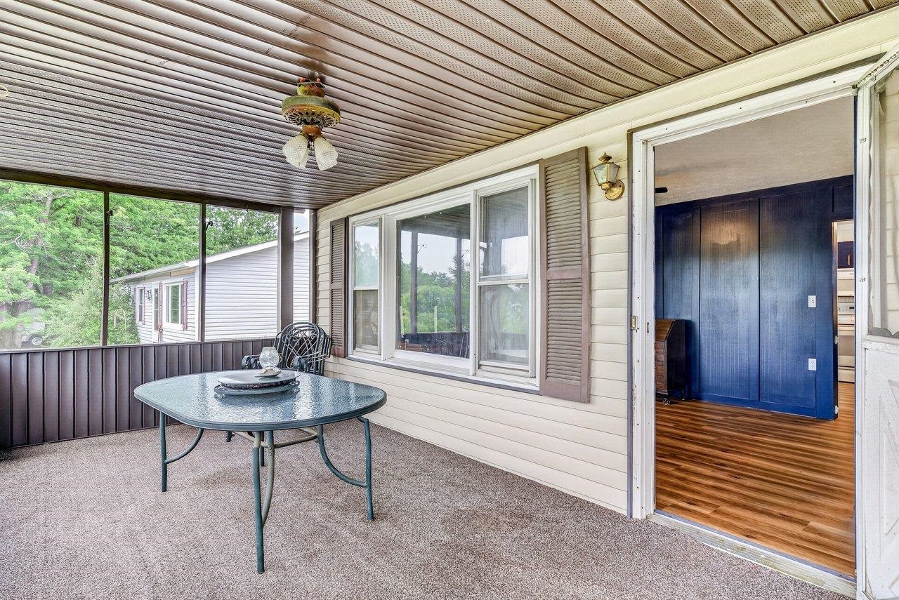 63 WESTGATE RD, VERONA, Virginia 24482, 3 Bedrooms Bedrooms, ,2 BathroomsBathrooms,Residential,63 WESTGATE RD,678985 MLS # 678985 63 WESTGATE RD, VERONA, Virginia 24482, 3 Bedrooms Bedrooms, ,2 BathroomsBathrooms,Residential,63 WESTGATE RD,678985 MLS # 678985