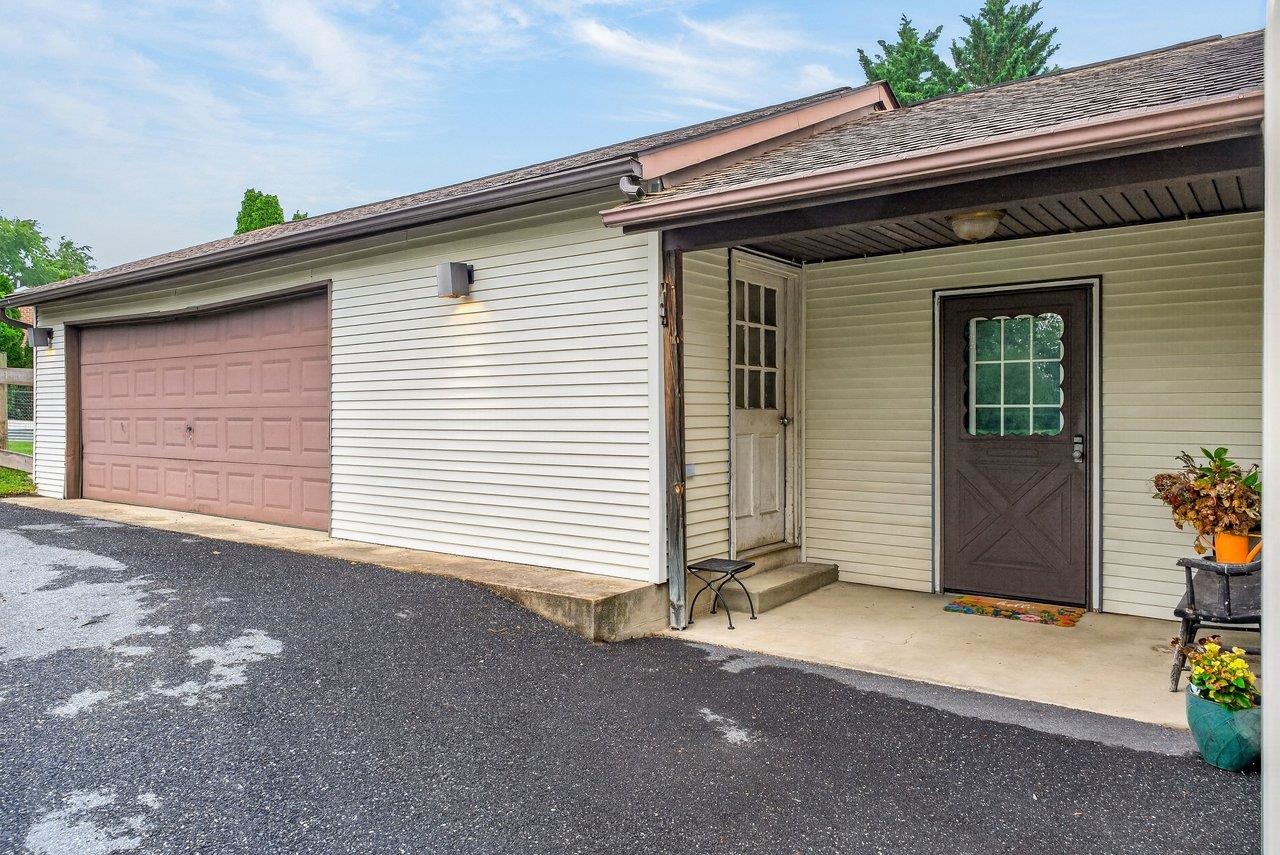 63 WESTGATE RD, VERONA, Virginia 24482, 3 Bedrooms Bedrooms, ,2 BathroomsBathrooms,Residential,63 WESTGATE RD,678985 MLS # 678985 63 WESTGATE RD, VERONA, Virginia 24482, 3 Bedrooms Bedrooms, ,2 BathroomsBathrooms,Residential,63 WESTGATE RD,678985 MLS # 678985