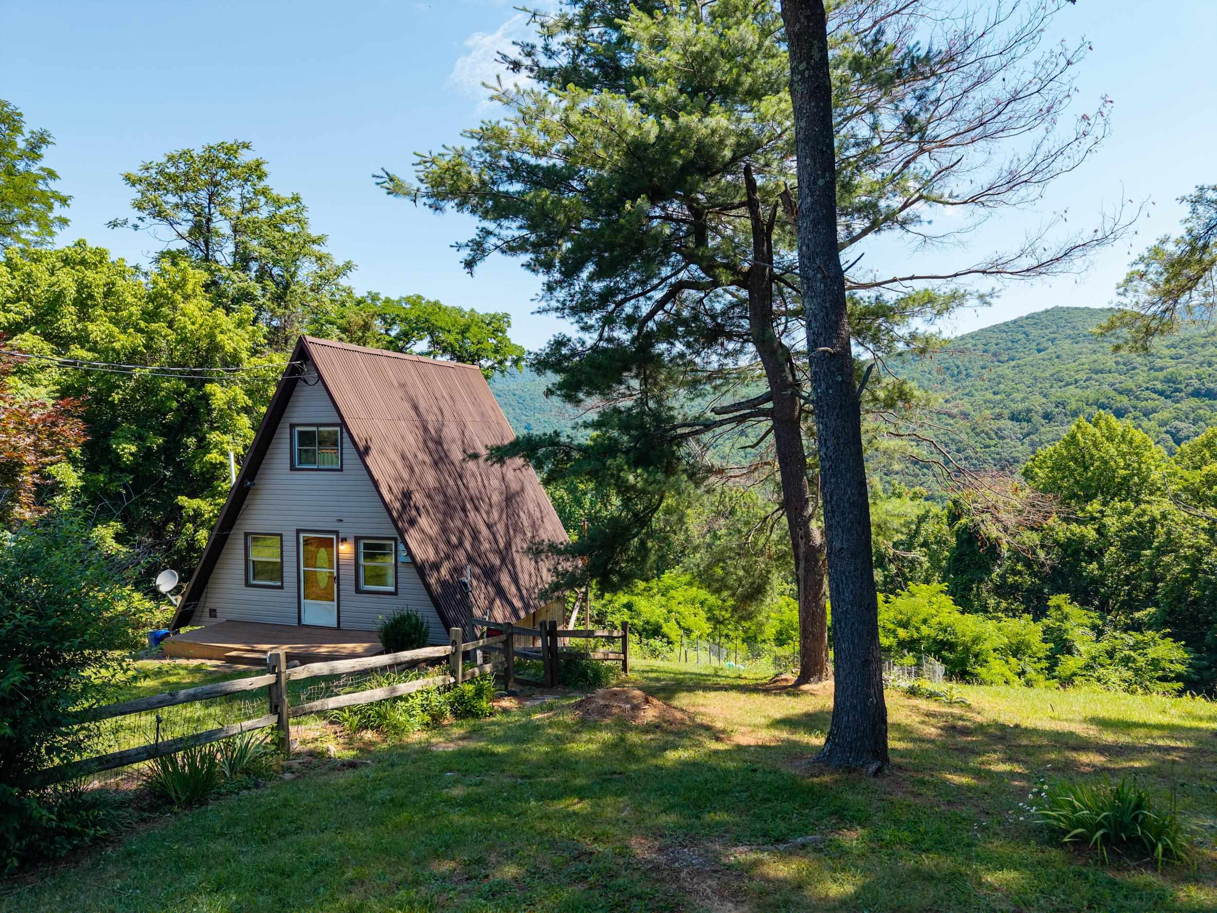 1093 OVERLOOK MOUNTAIN RD, ELKTON, Virginia 22827, 2 Bedrooms Bedrooms, ,1 BathroomBathrooms,Residential,1093 OVERLOOK MOUNTAIN RD,678988 MLS # 678988 1093 OVERLOOK MOUNTAIN RD, ELKTON, Virginia 22827, 2 Bedrooms Bedrooms, ,1 BathroomBathrooms,Residential,1093 OVERLOOK MOUNTAIN RD,678988 MLS # 678988