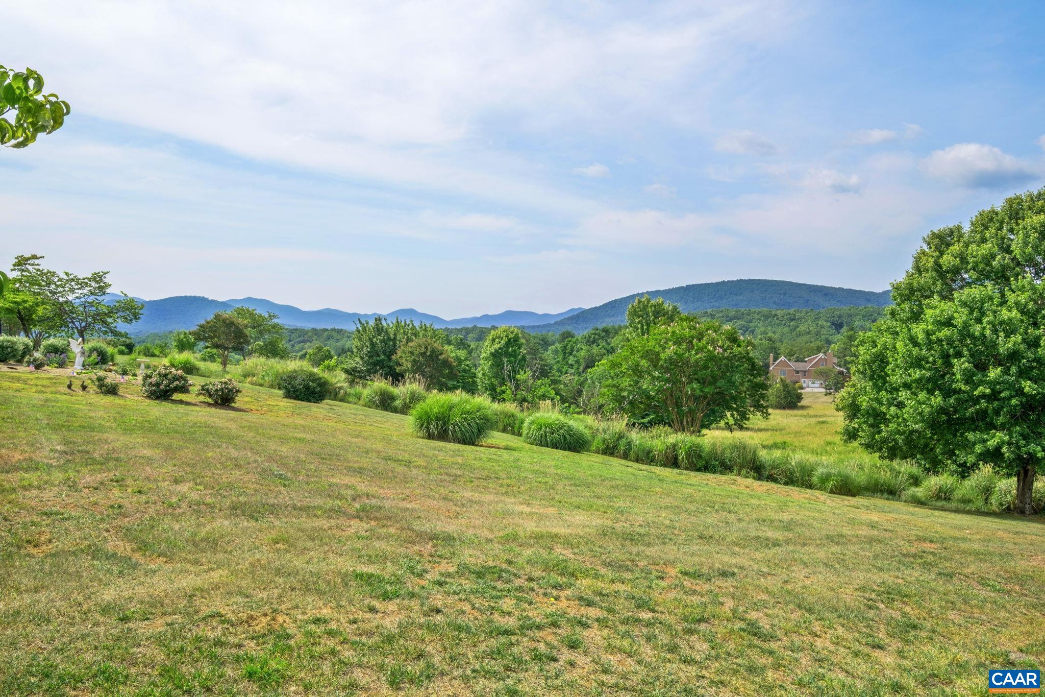 158 APPLE LN, AFTON, Virginia 22920, 3 Bedrooms Bedrooms, ,2 BathroomsBathrooms,Residential,158 APPLE LN,678990 MLS # 678990