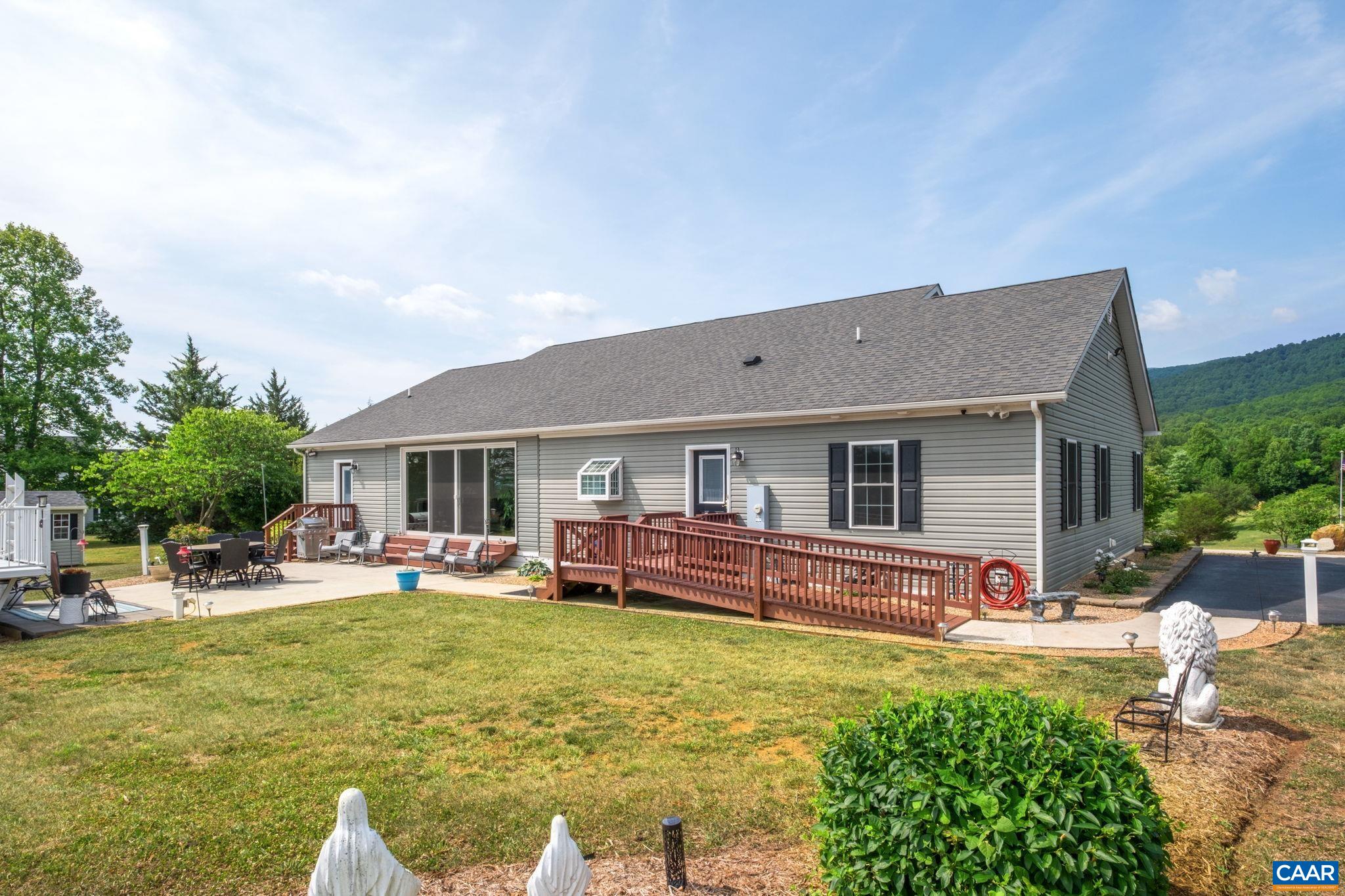 158 APPLE LN, AFTON, Virginia 22920, 3 Bedrooms Bedrooms, ,2 BathroomsBathrooms,Residential,158 APPLE LN,678990 MLS # 678990