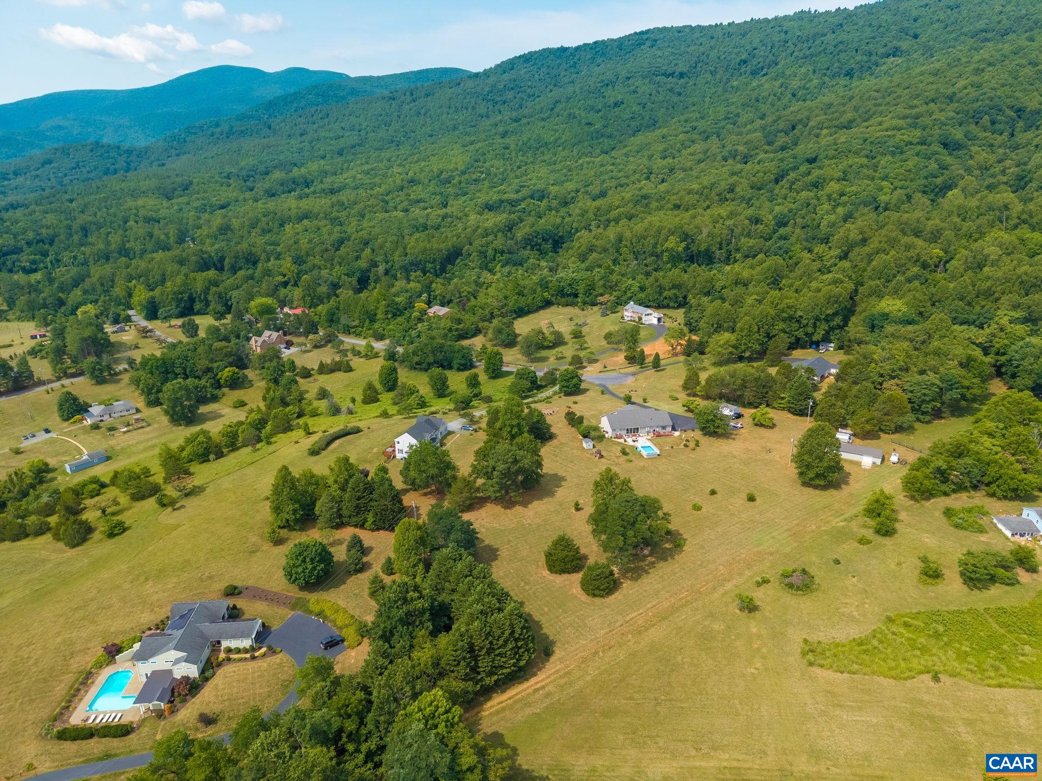 158 APPLE LN, AFTON, Virginia 22920, 3 Bedrooms Bedrooms, ,2 BathroomsBathrooms,Residential,158 APPLE LN,678990 MLS # 678990