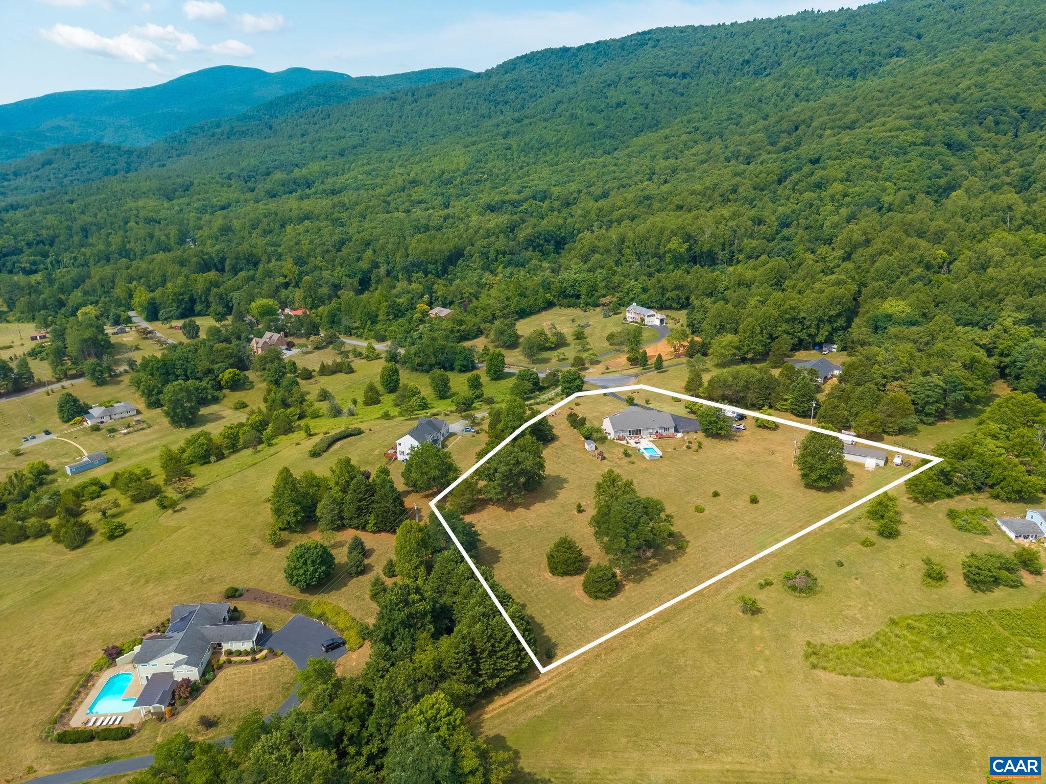 158 APPLE LN, AFTON, Virginia 22920, 3 Bedrooms Bedrooms, ,2 BathroomsBathrooms,Residential,158 APPLE LN,678990 MLS # 678990