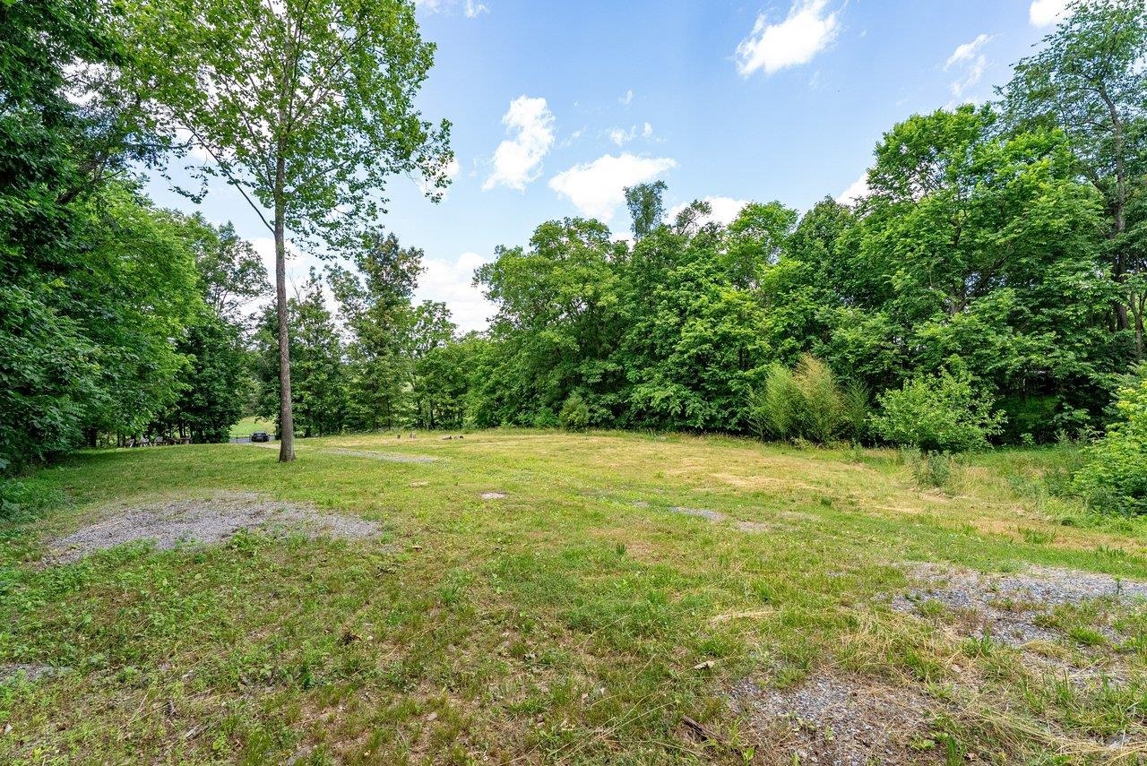 8905 SHADE TREE LN, BROADWAY, Virginia 22815, 7 Bedrooms Bedrooms, ,4 BathroomsBathrooms,Residential,8905 SHADE TREE LN,678992 MLS # 678992 8905 SHADE TREE LN, BROADWAY, Virginia 22815, 7 Bedrooms Bedrooms, ,4 BathroomsBathrooms,Residential,8905 SHADE TREE LN,678992 MLS # 678992