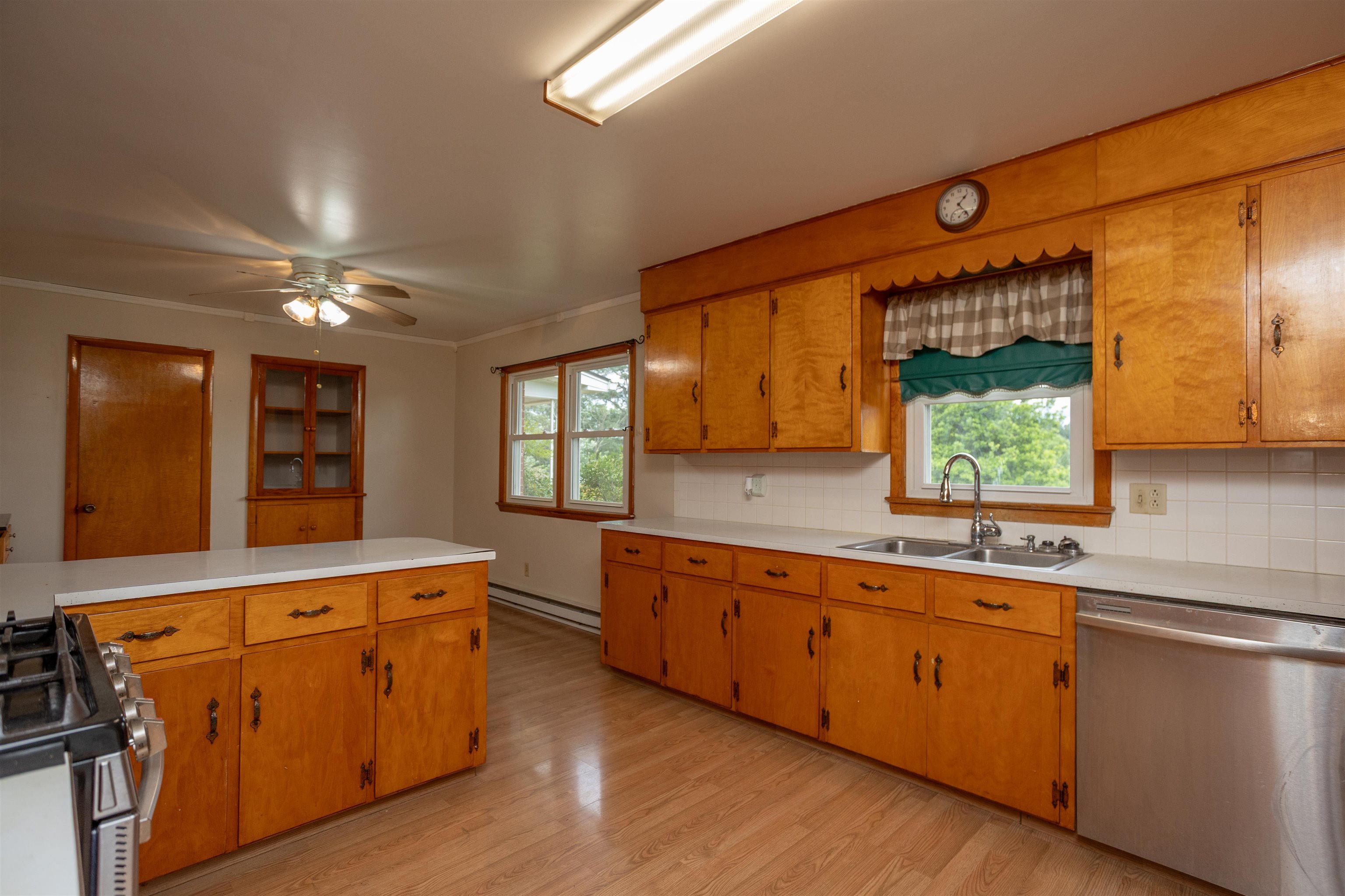 10139 CHINKAPIN DR, ROCKINGHAM, Virginia 22802, 3 Bedrooms Bedrooms, ,2 BathroomsBathrooms,Residential,10139 CHINKAPIN DR,678993 MLS # 678993 10139 CHINKAPIN DR, ROCKINGHAM, Virginia 22802, 3 Bedrooms Bedrooms, ,2 BathroomsBathrooms,Residential,10139 CHINKAPIN DR,678993 MLS # 678993