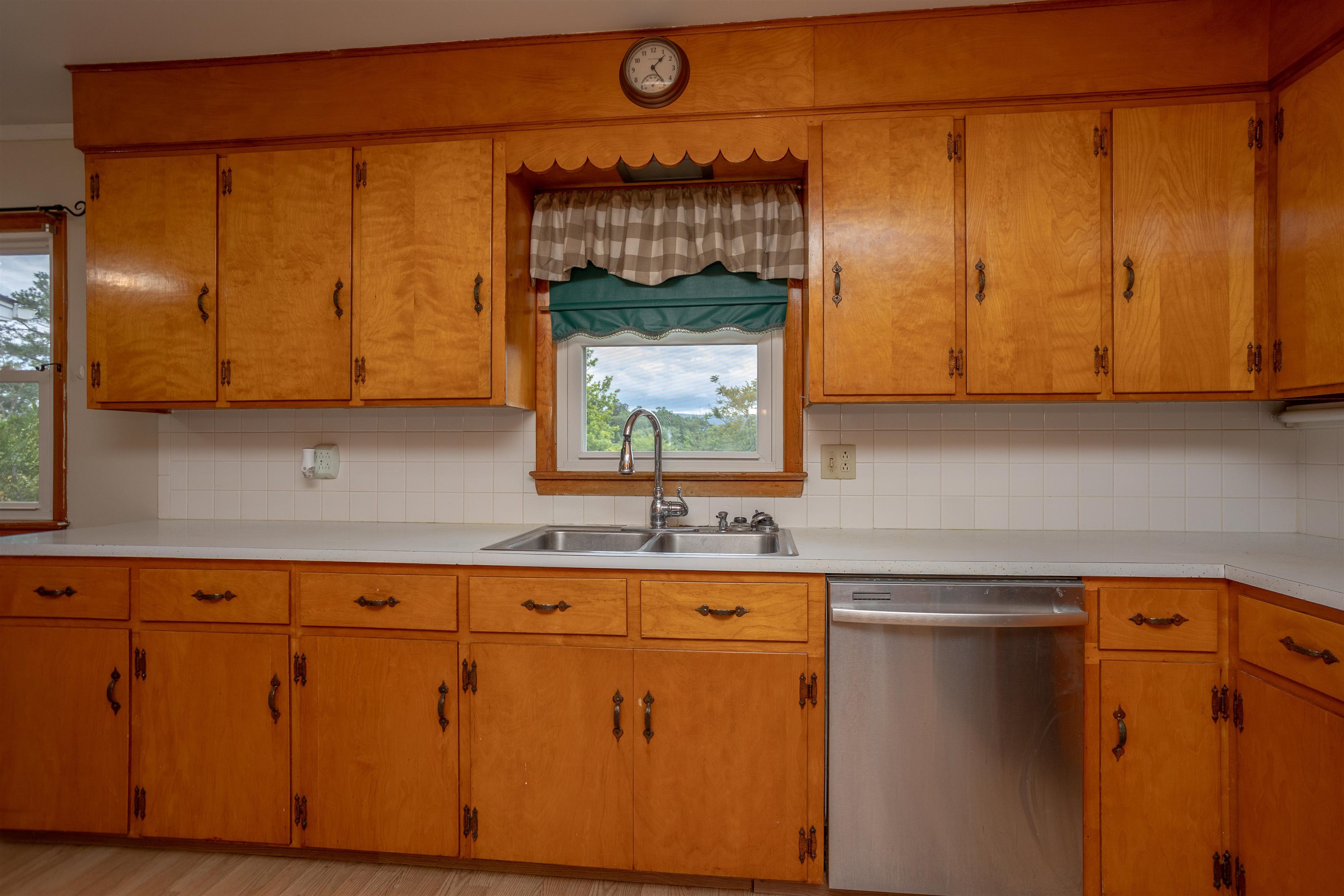 10139 CHINKAPIN DR, ROCKINGHAM, Virginia 22802, 3 Bedrooms Bedrooms, ,2 BathroomsBathrooms,Residential,10139 CHINKAPIN DR,678993 MLS # 678993 10139 CHINKAPIN DR, ROCKINGHAM, Virginia 22802, 3 Bedrooms Bedrooms, ,2 BathroomsBathrooms,Residential,10139 CHINKAPIN DR,678993 MLS # 678993