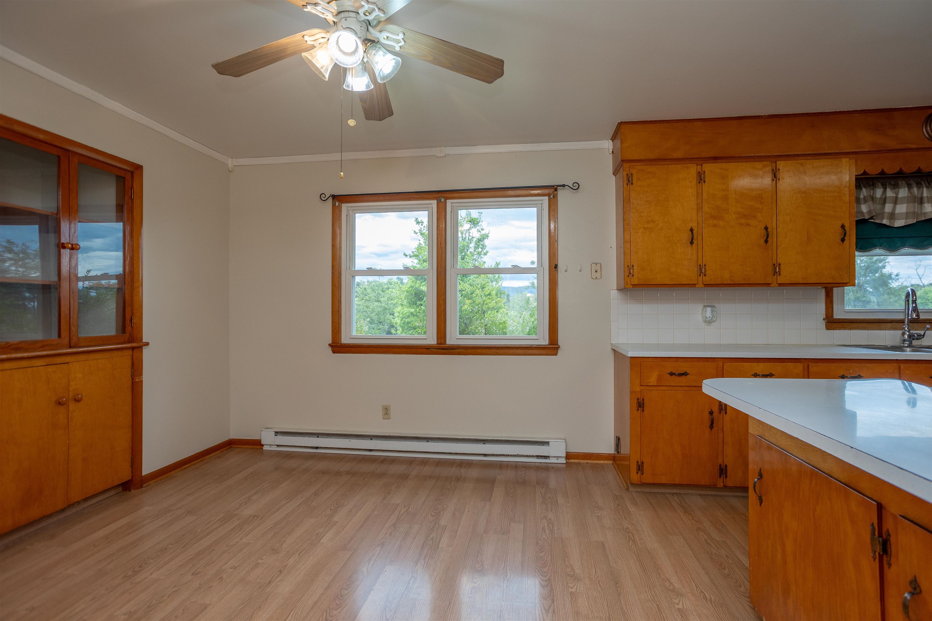 10139 CHINKAPIN DR, ROCKINGHAM, Virginia 22802, 3 Bedrooms Bedrooms, ,2 BathroomsBathrooms,Residential,10139 CHINKAPIN DR,678993 MLS # 678993 10139 CHINKAPIN DR, ROCKINGHAM, Virginia 22802, 3 Bedrooms Bedrooms, ,2 BathroomsBathrooms,Residential,10139 CHINKAPIN DR,678993 MLS # 678993