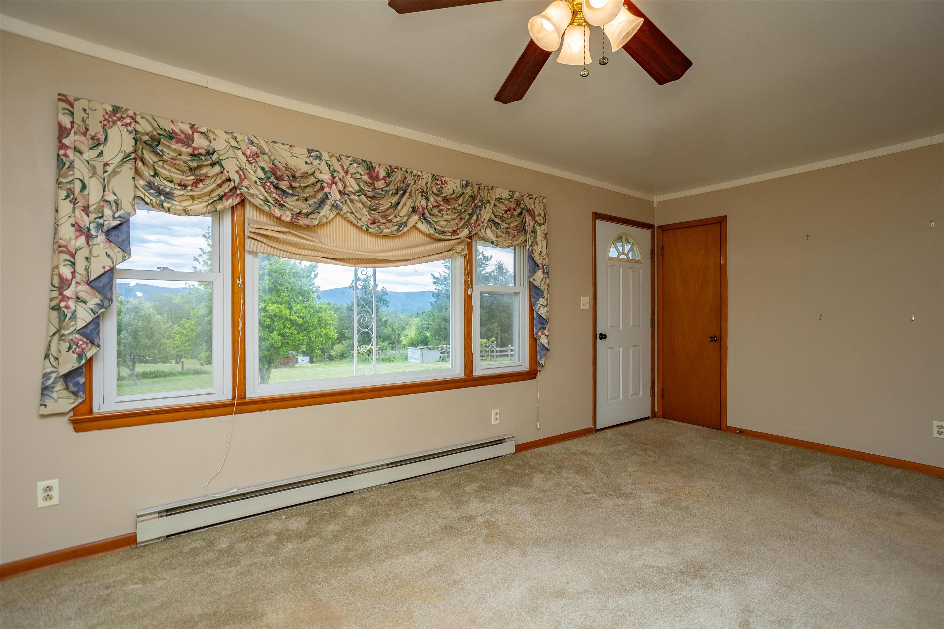 10139 CHINKAPIN DR, ROCKINGHAM, Virginia 22802, 3 Bedrooms Bedrooms, ,2 BathroomsBathrooms,Residential,10139 CHINKAPIN DR,678993 MLS # 678993 10139 CHINKAPIN DR, ROCKINGHAM, Virginia 22802, 3 Bedrooms Bedrooms, ,2 BathroomsBathrooms,Residential,10139 CHINKAPIN DR,678993 MLS # 678993
