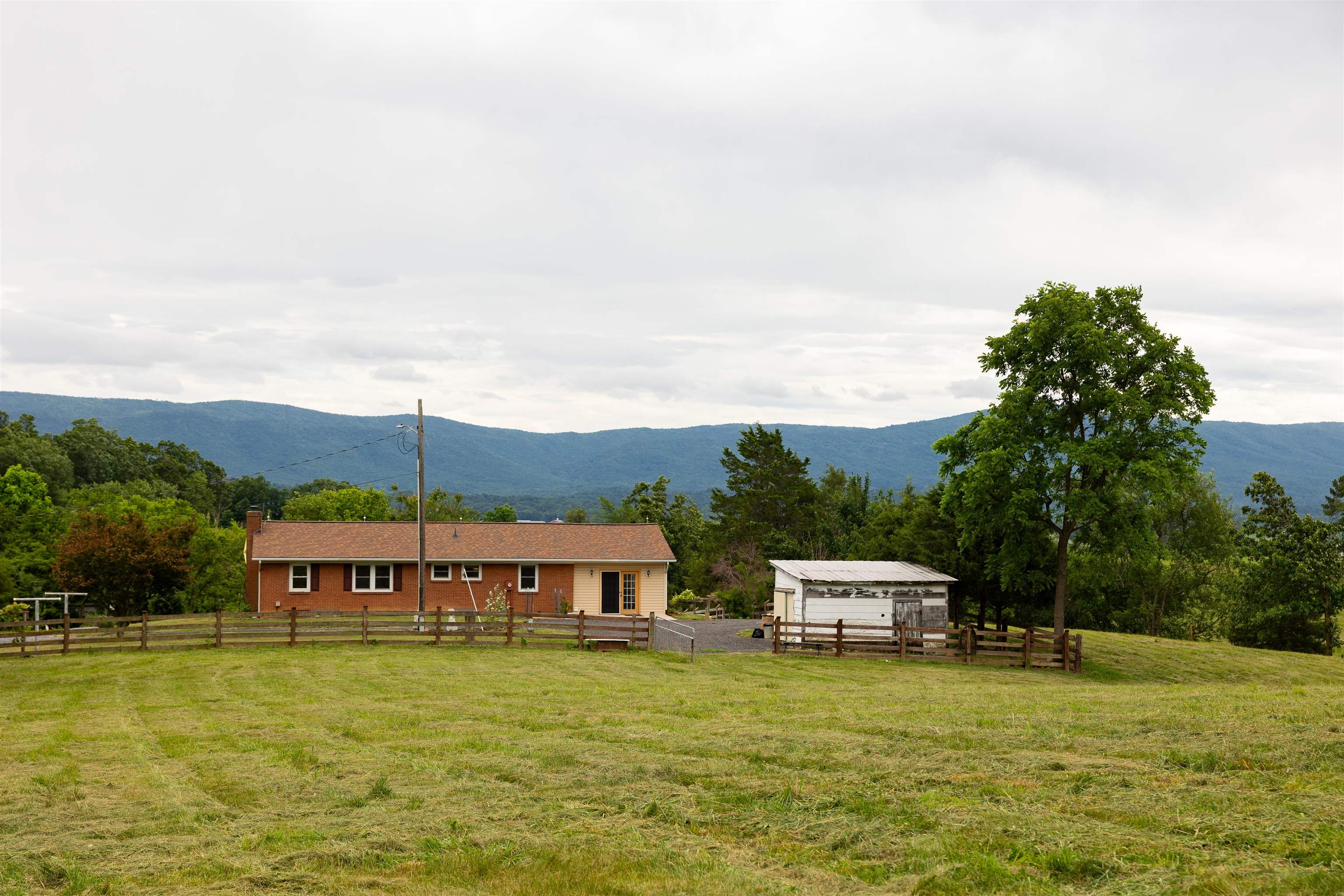 10139 CHINKAPIN DR, ROCKINGHAM, Virginia 22802, 3 Bedrooms Bedrooms, ,2 BathroomsBathrooms,Residential,10139 CHINKAPIN DR,678993 MLS # 678993 10139 CHINKAPIN DR, ROCKINGHAM, Virginia 22802, 3 Bedrooms Bedrooms, ,2 BathroomsBathrooms,Residential,10139 CHINKAPIN DR,678993 MLS # 678993