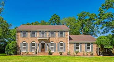 6989 FREDERICKSBURG RD, BARBOURSVILLE, Virginia 22923, 5 Bedrooms Bedrooms, ,3 BathroomsBathrooms,Residential,6989 FREDERICKSBURG RD,VAGR2000874 MLS # VAGR2000874