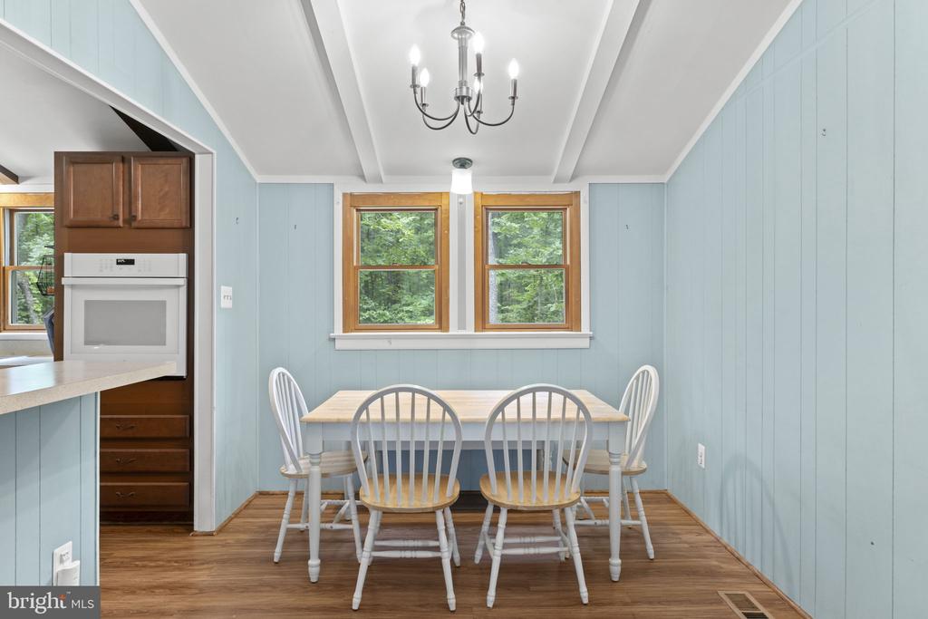 9448 GREEN RD, MIDLAND, Virginia 22728, 4 Bedrooms Bedrooms, ,2 BathroomsBathrooms,Residential,9448 GREEN RD,VAFQ2022712 MLS # VAFQ2022712 9448 GREEN RD, MIDLAND, Virginia 22728, 4 Bedrooms Bedrooms, ,2 BathroomsBathrooms,Residential,9448 GREEN RD,VAFQ2022712 MLS # VAFQ2022712