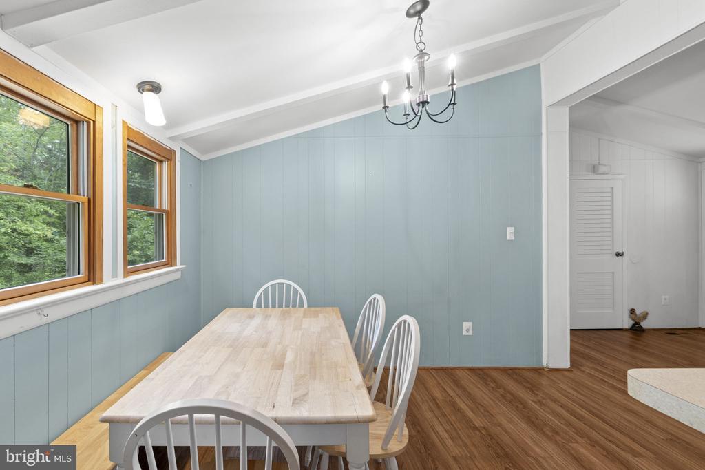 9448 GREEN RD, MIDLAND, Virginia 22728, 4 Bedrooms Bedrooms, ,2 BathroomsBathrooms,Residential,9448 GREEN RD,VAFQ2022712 MLS # VAFQ2022712 9448 GREEN RD, MIDLAND, Virginia 22728, 4 Bedrooms Bedrooms, ,2 BathroomsBathrooms,Residential,9448 GREEN RD,VAFQ2022712 MLS # VAFQ2022712